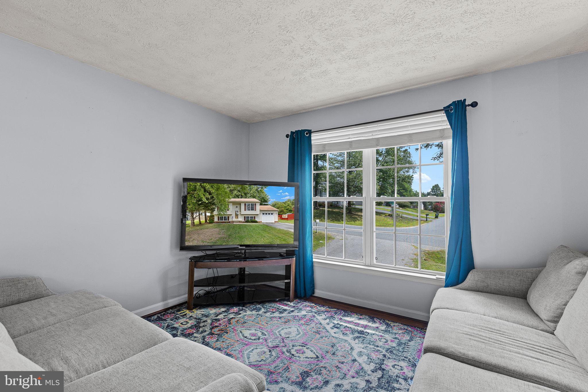 FALCON RIDGE - Residential