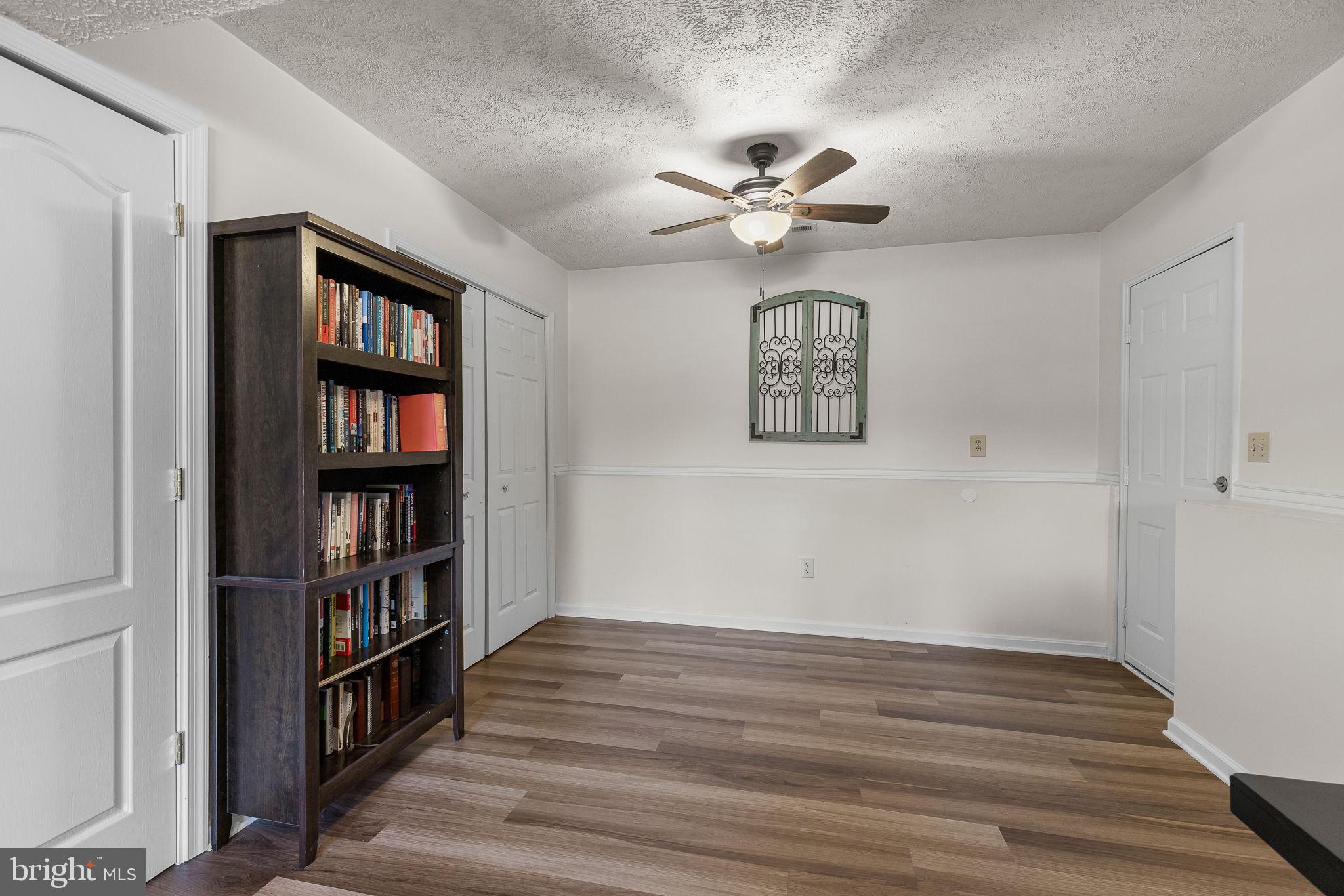 FALCON RIDGE - Residential