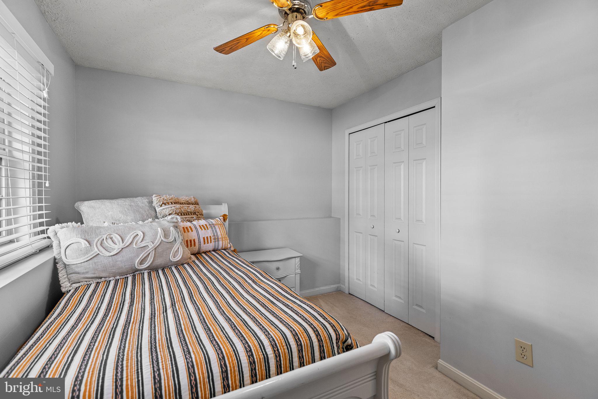 FALCON RIDGE - Residential