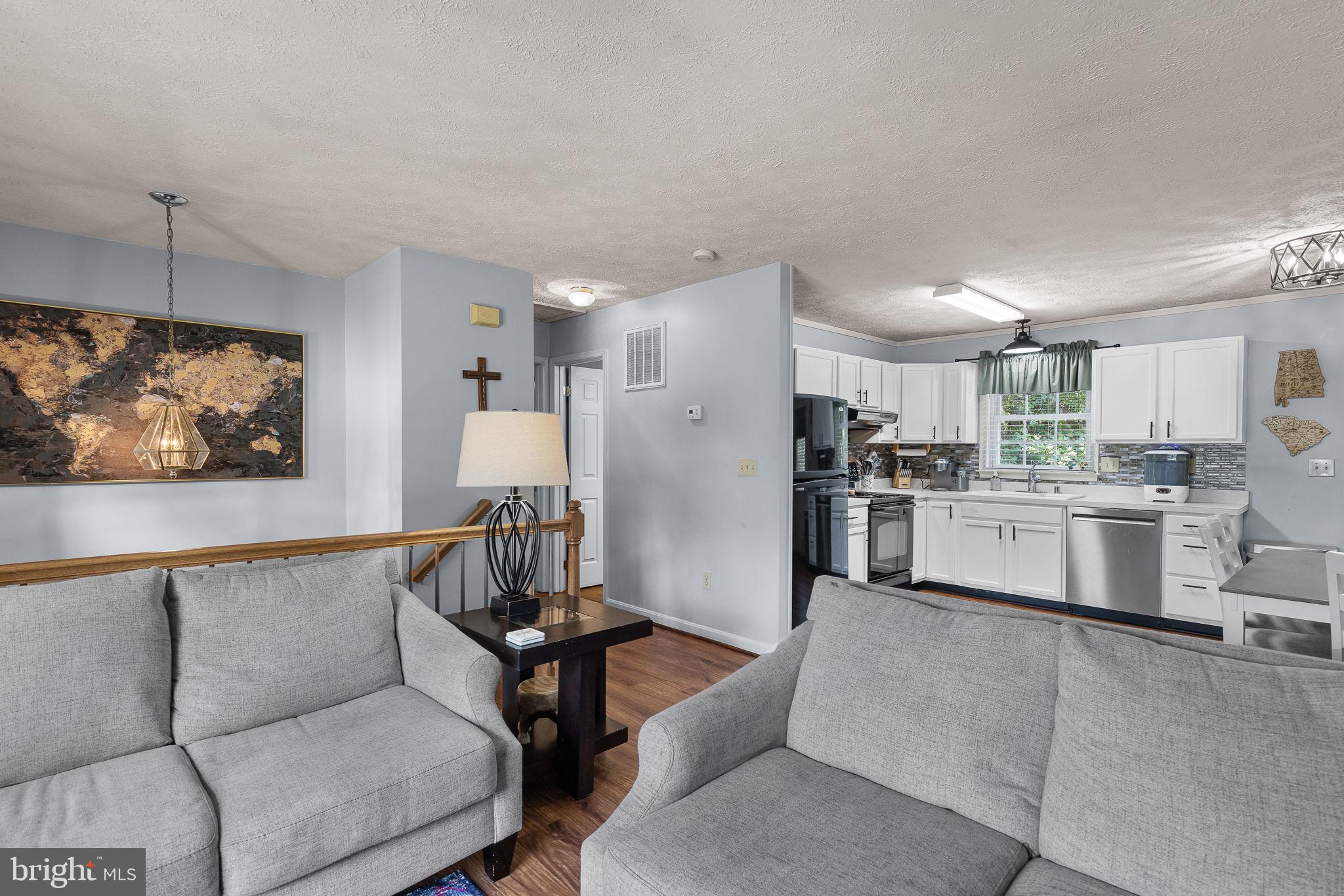 FALCON RIDGE - Residential