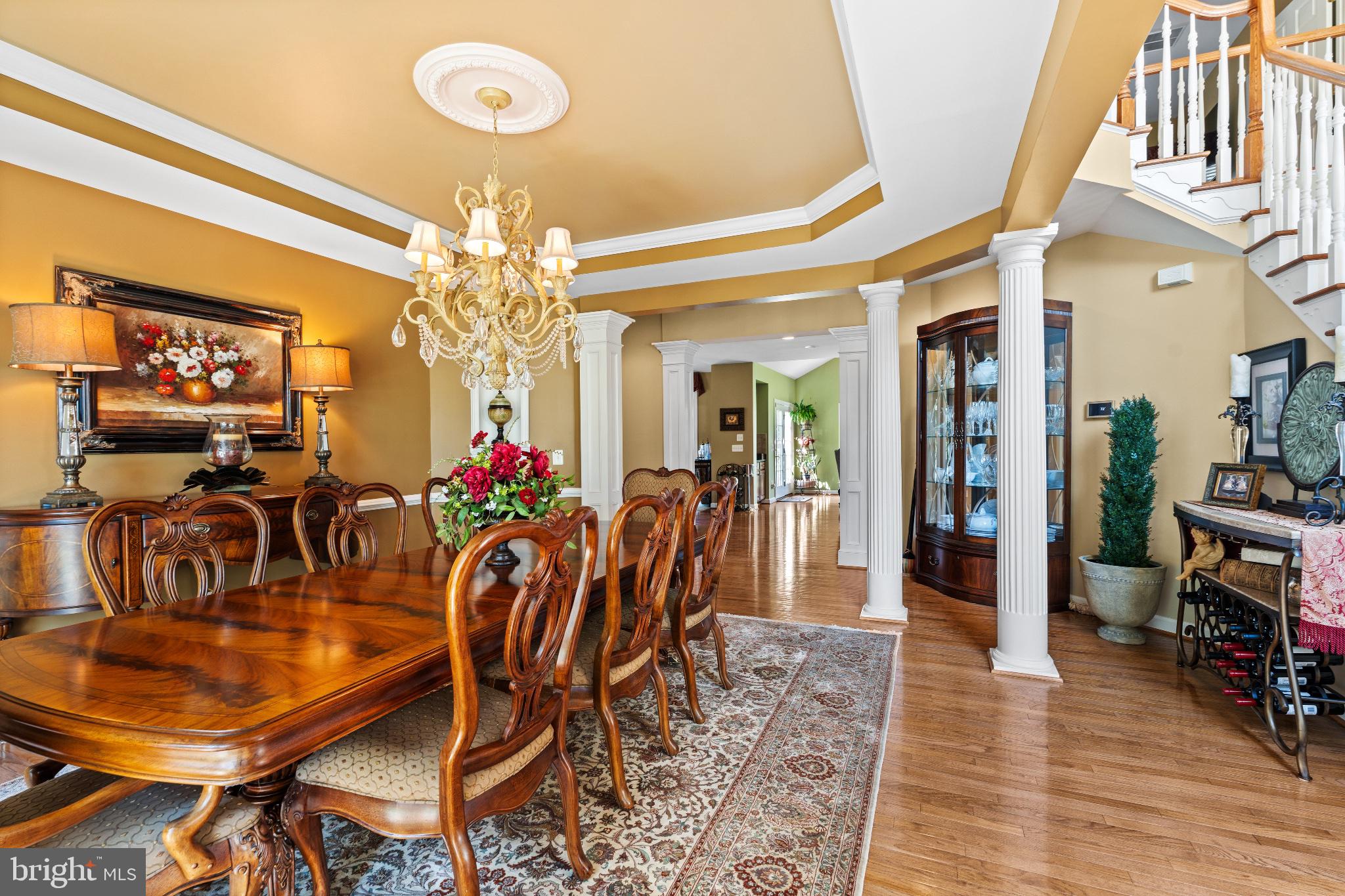 42586 UNBRIDLEDS SONG PLACE