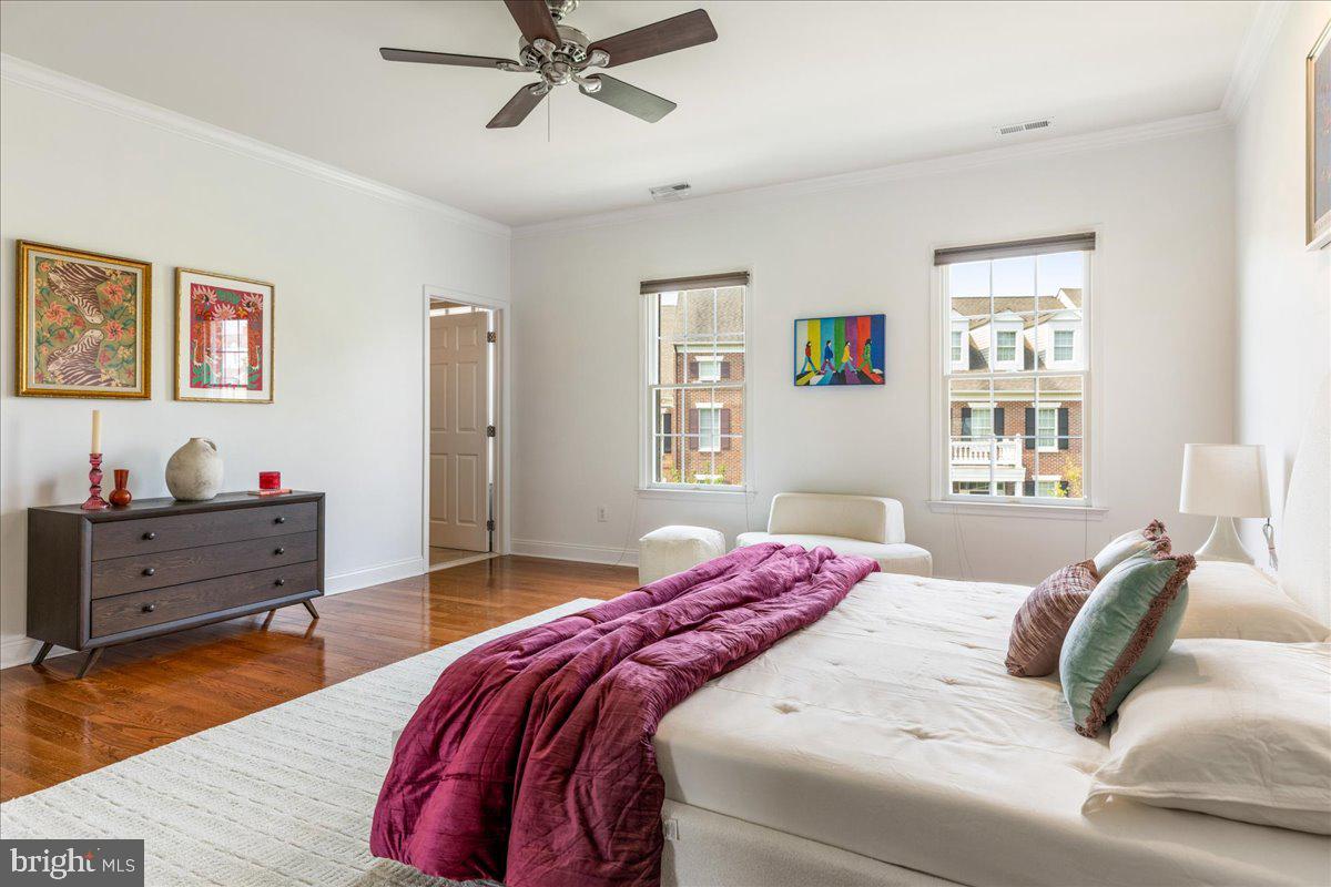 NEWTOWN WALK - Residential