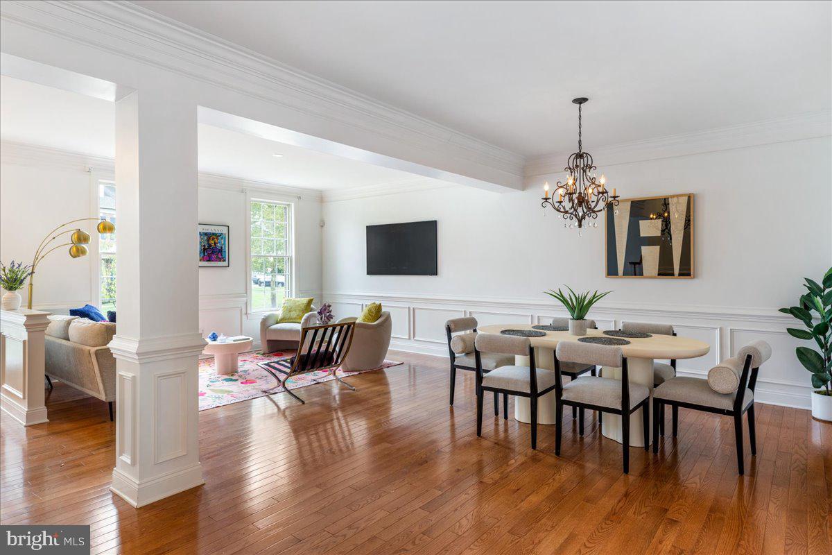 NEWTOWN WALK - Residential