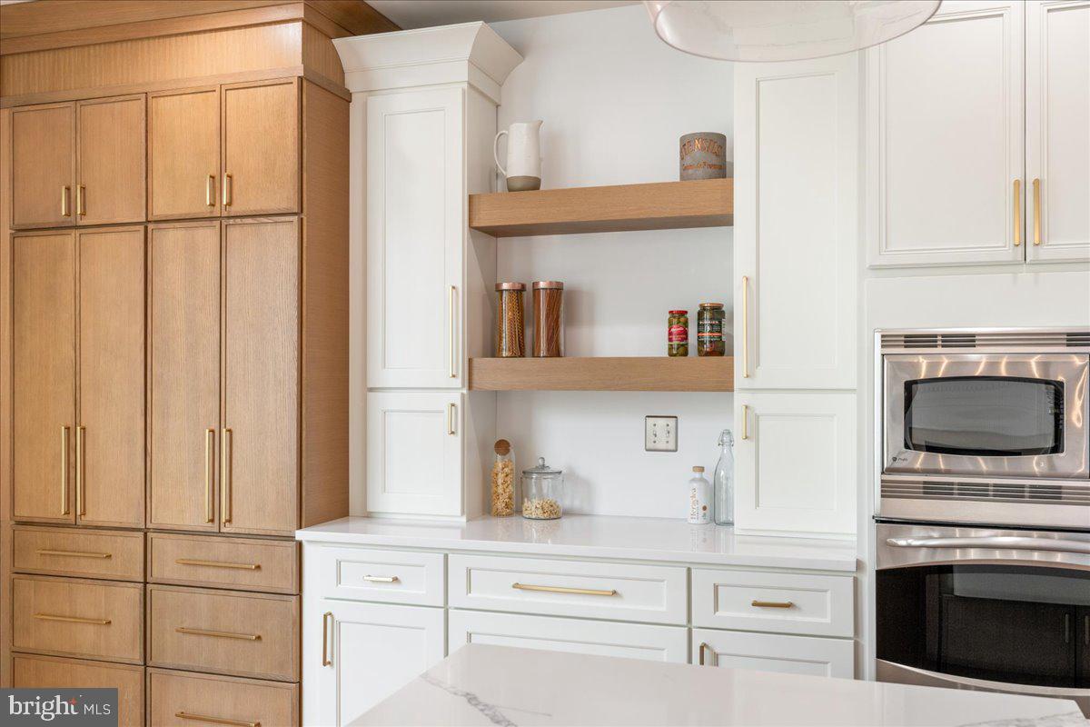 NEWTOWN WALK - Residential