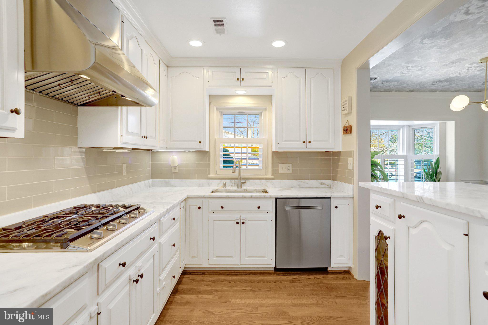 COURTLAND PARK - Residential