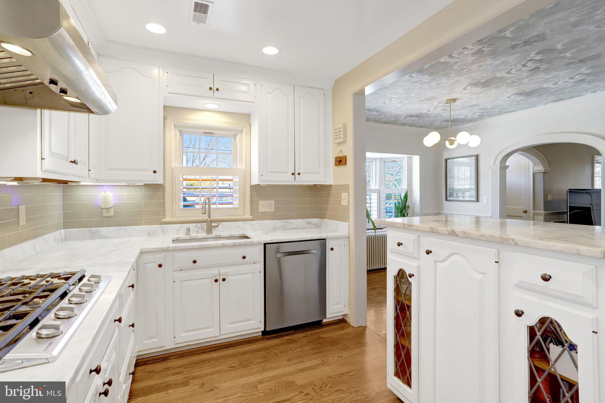 COURTLAND PARK - Residential