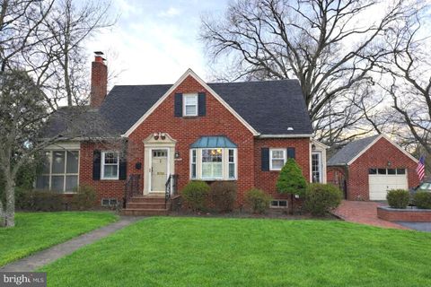 3530 GORDON STREET FALLS CHURCH VA 22041