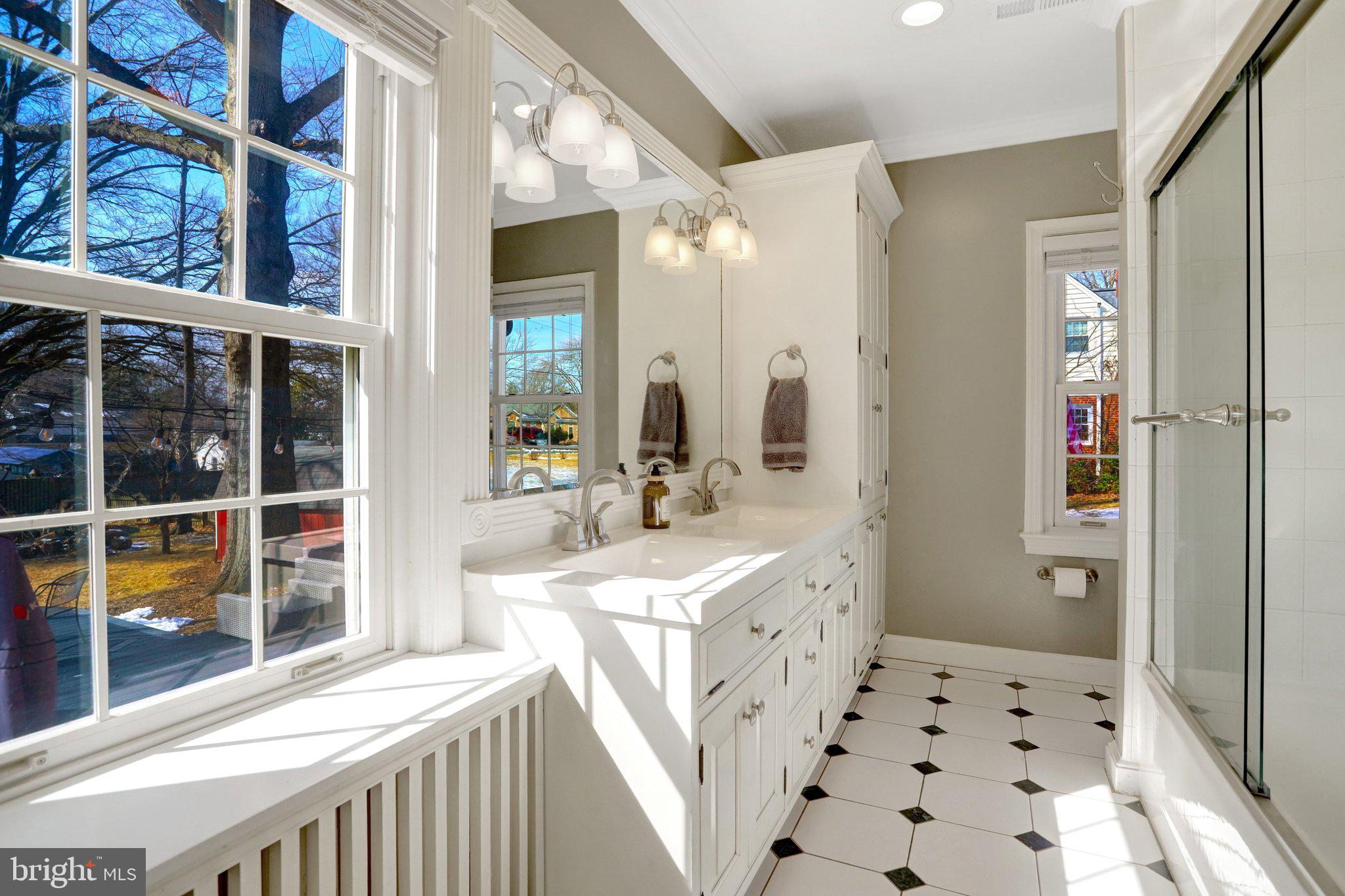 COURTLAND PARK - Residential