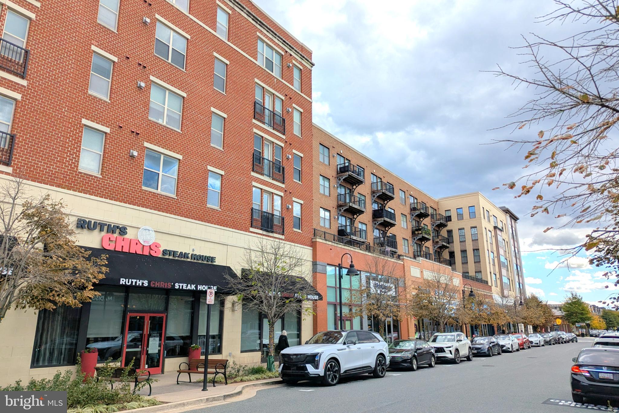 CROWN FARM - Residential