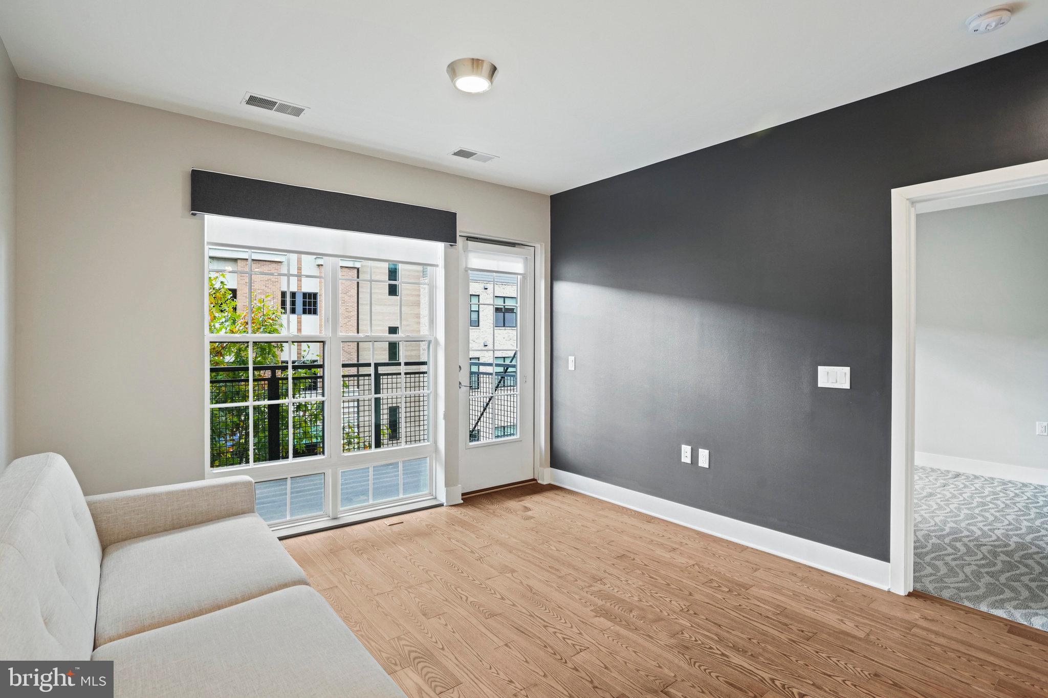 CROWN FARM - Residential