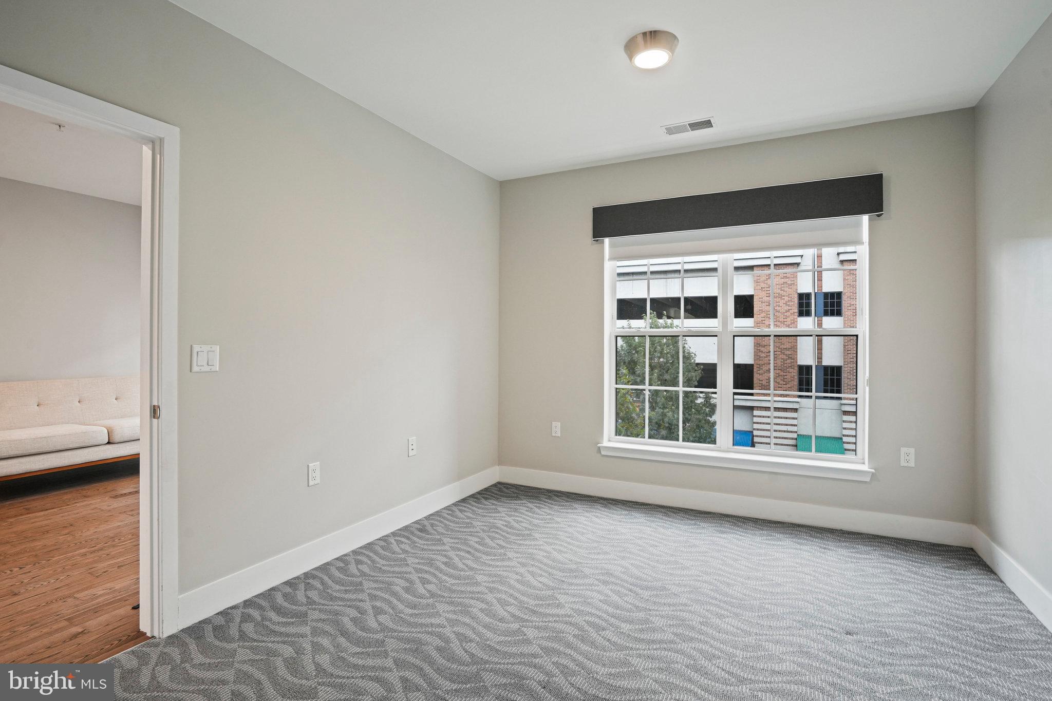 CROWN FARM - Residential