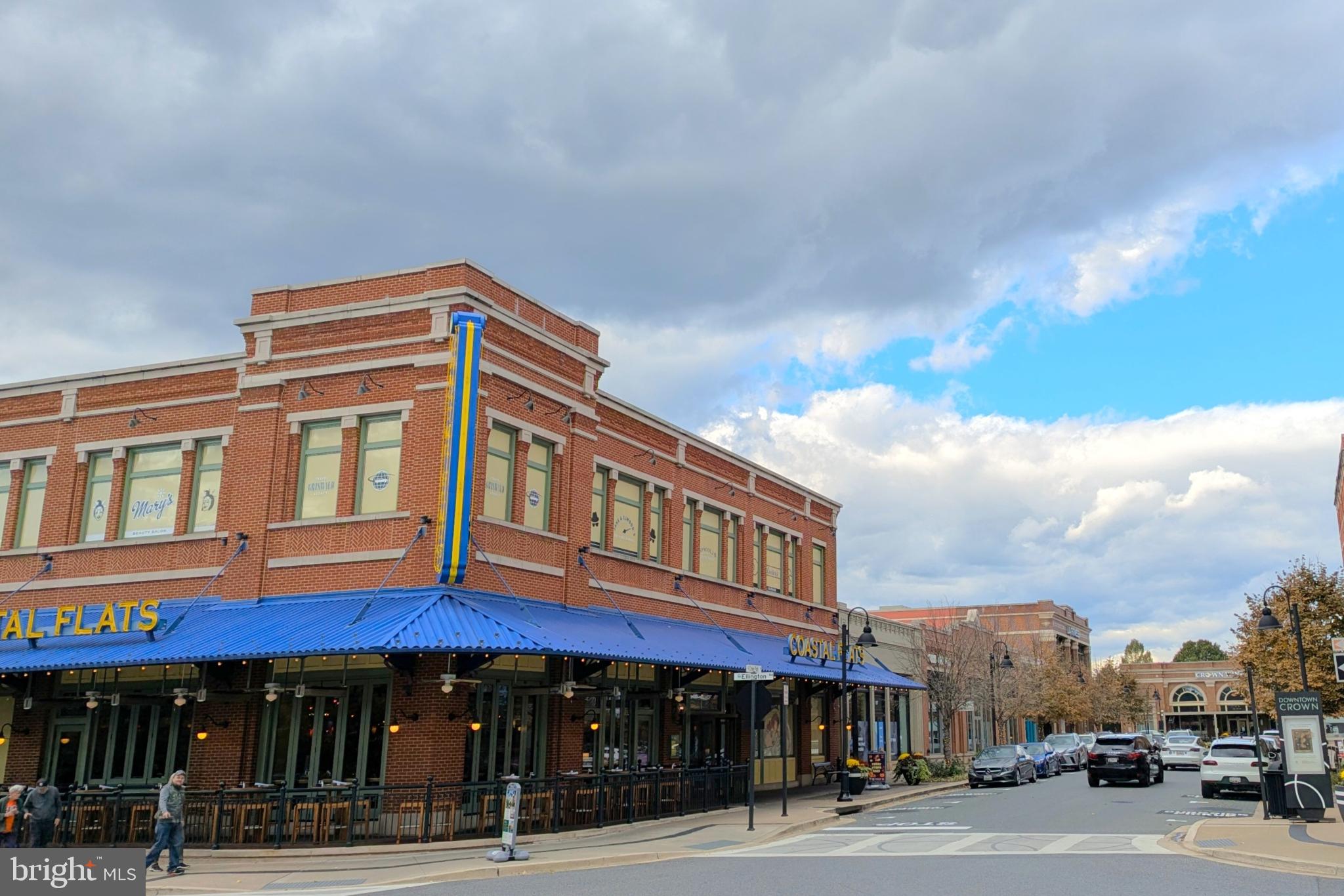 CROWN FARM - Residential