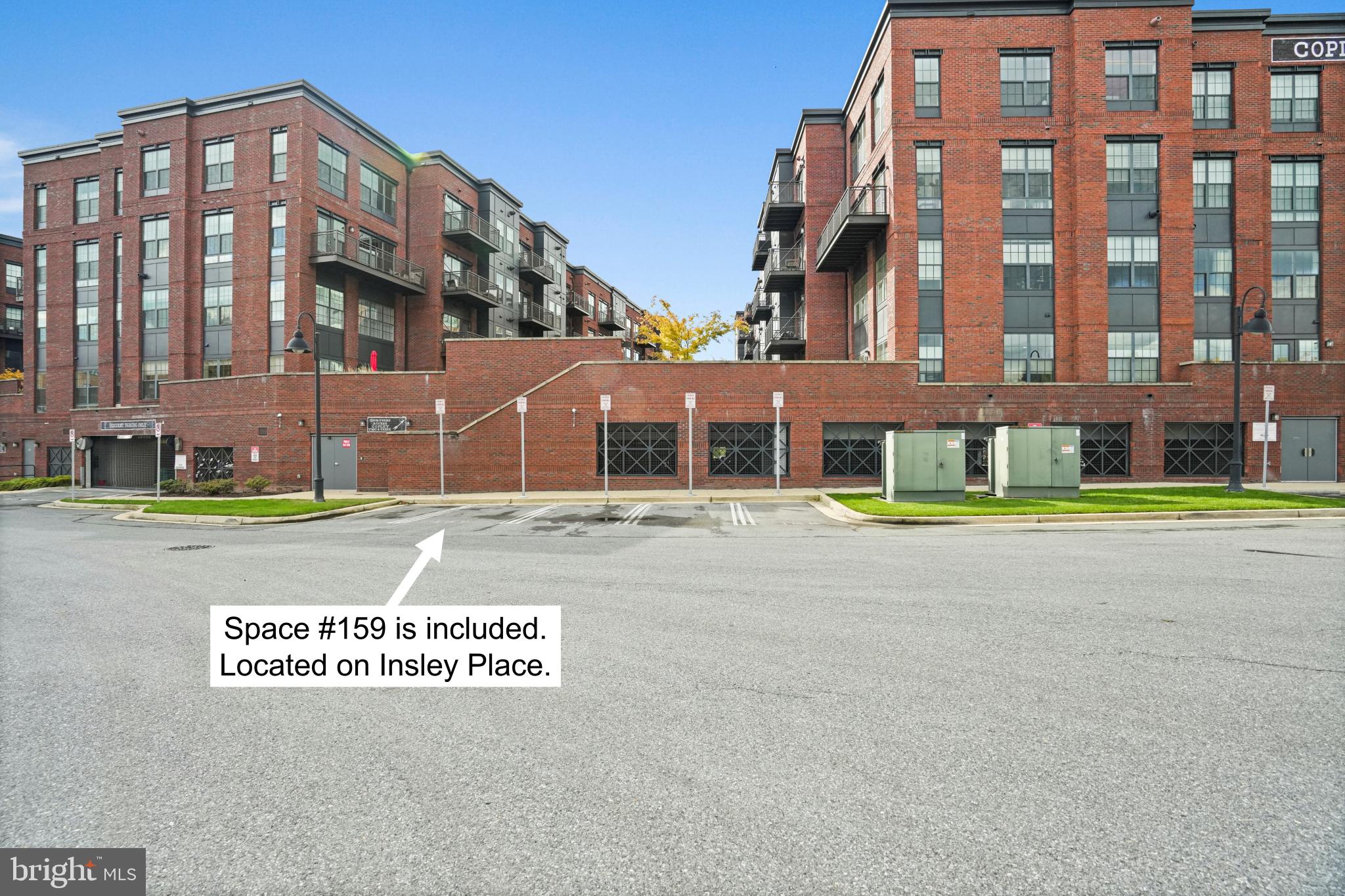 CROWN FARM - Residential