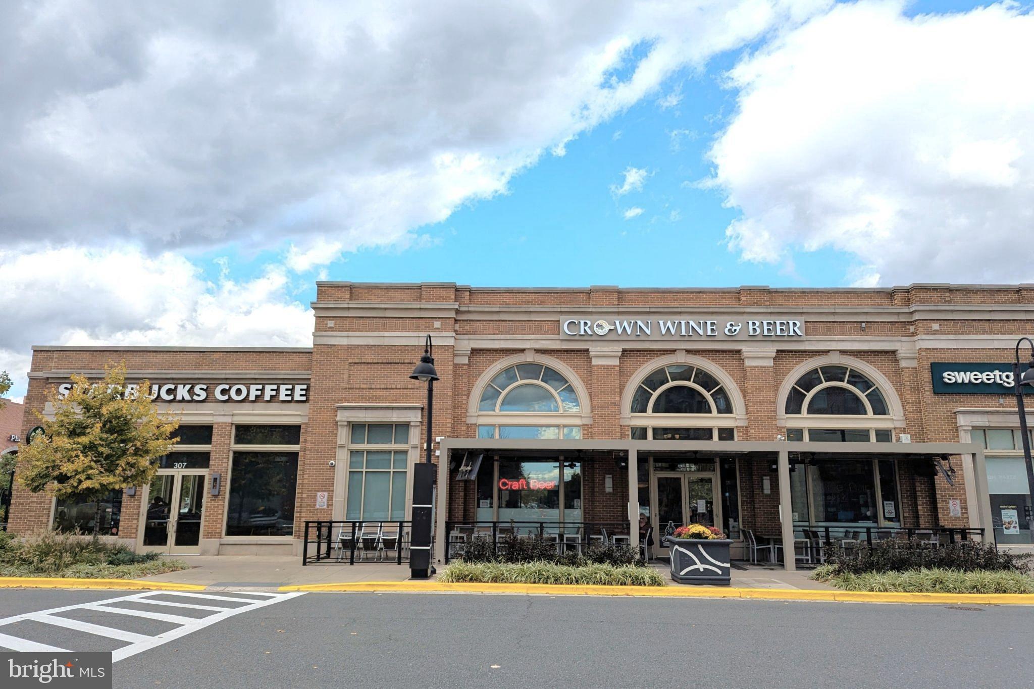 CROWN FARM - Residential