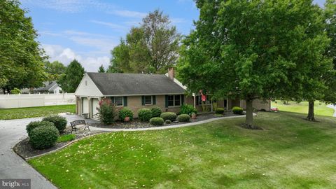 310 W LEXINGTON ROAD LITITZ PA 17543