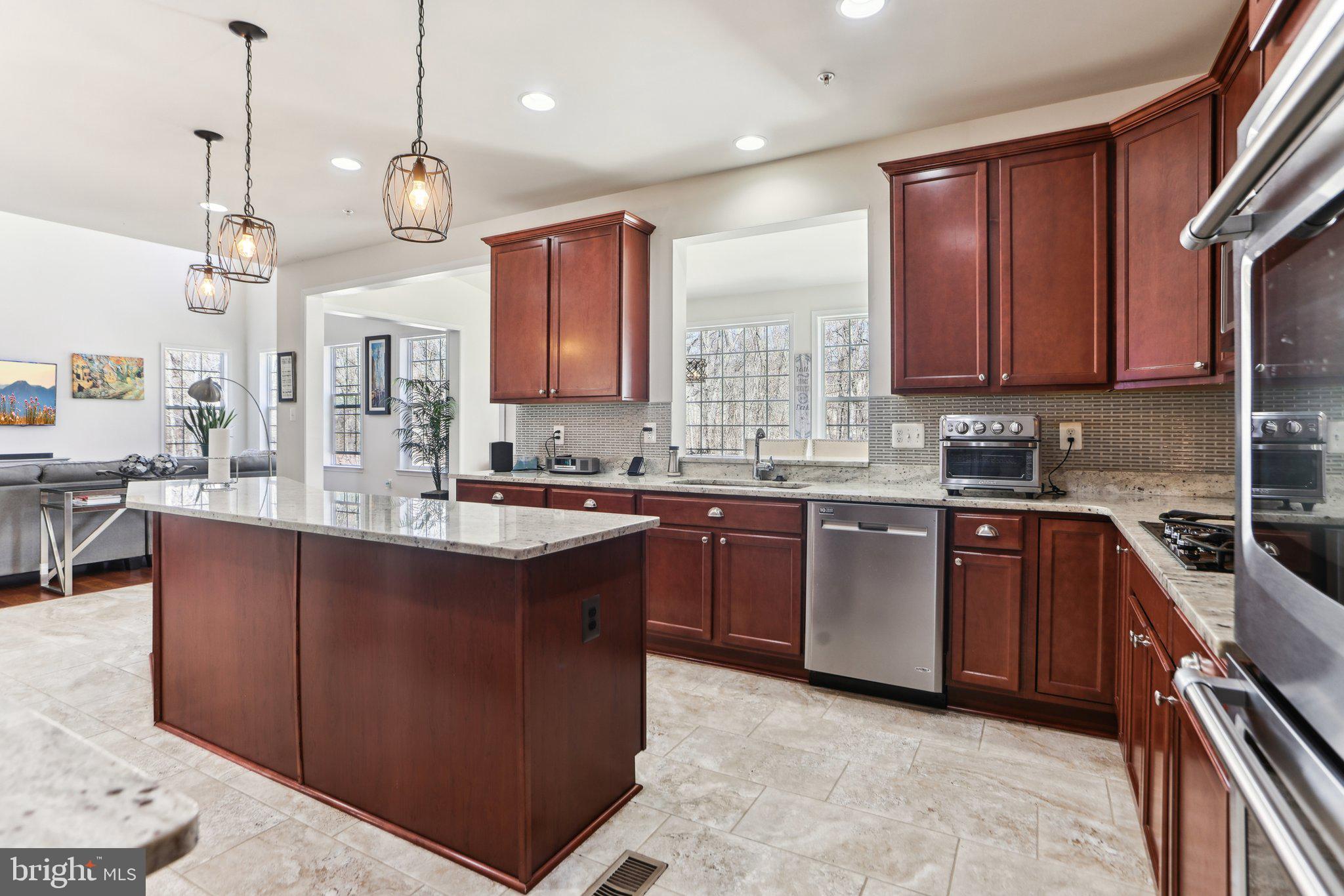 WASHINGTON OVERLOOK - Residential