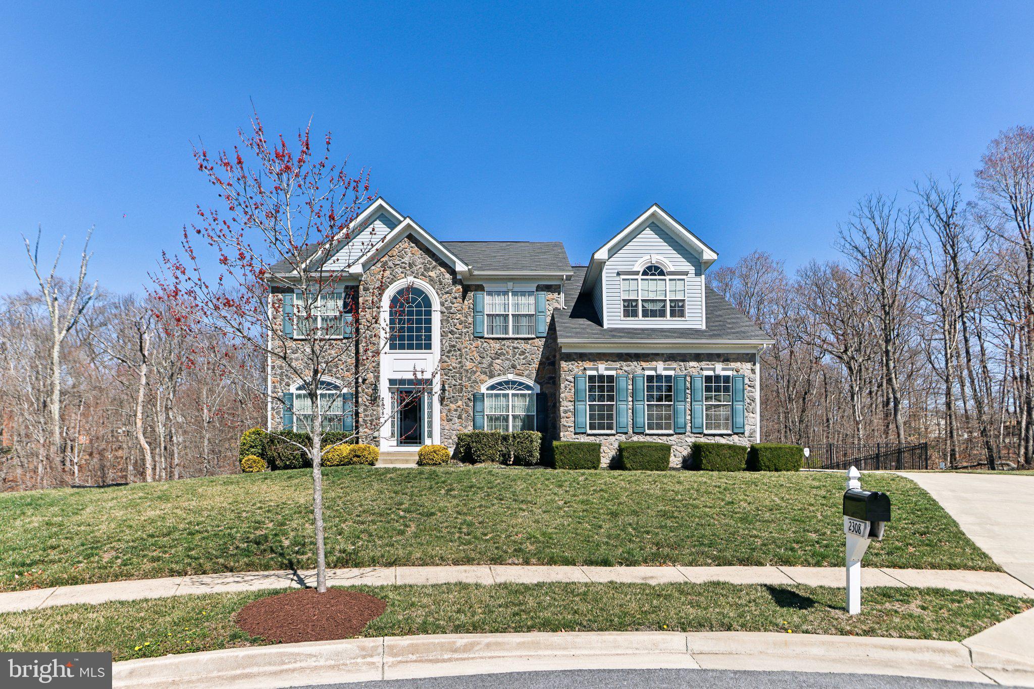 WASHINGTON OVERLOOK - Residential