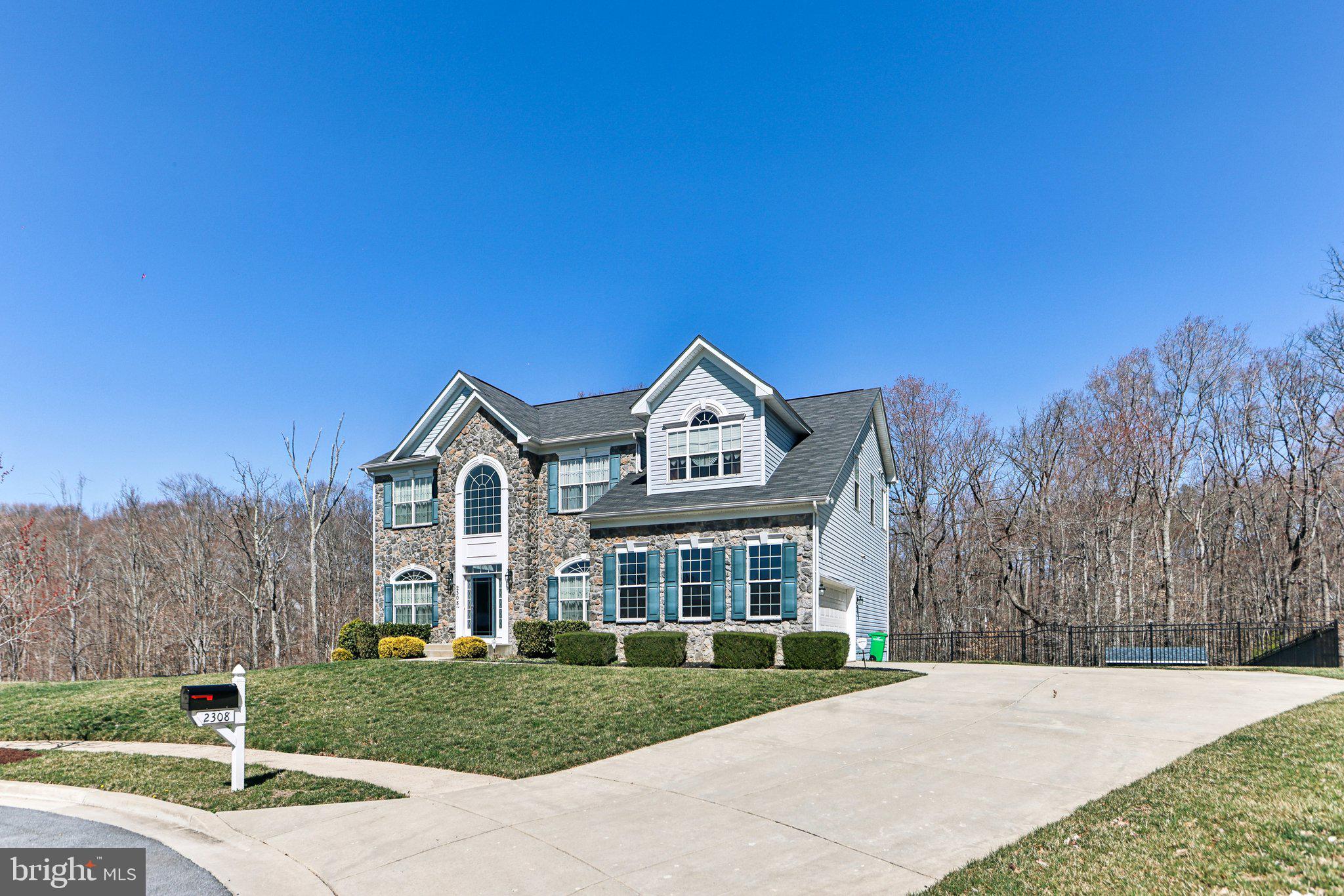 WASHINGTON OVERLOOK - Residential