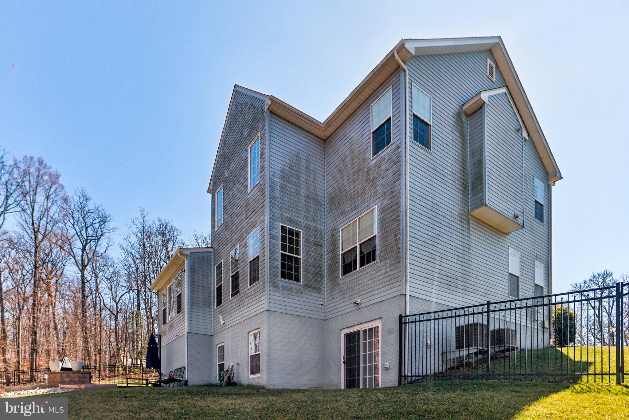WASHINGTON OVERLOOK - Residential