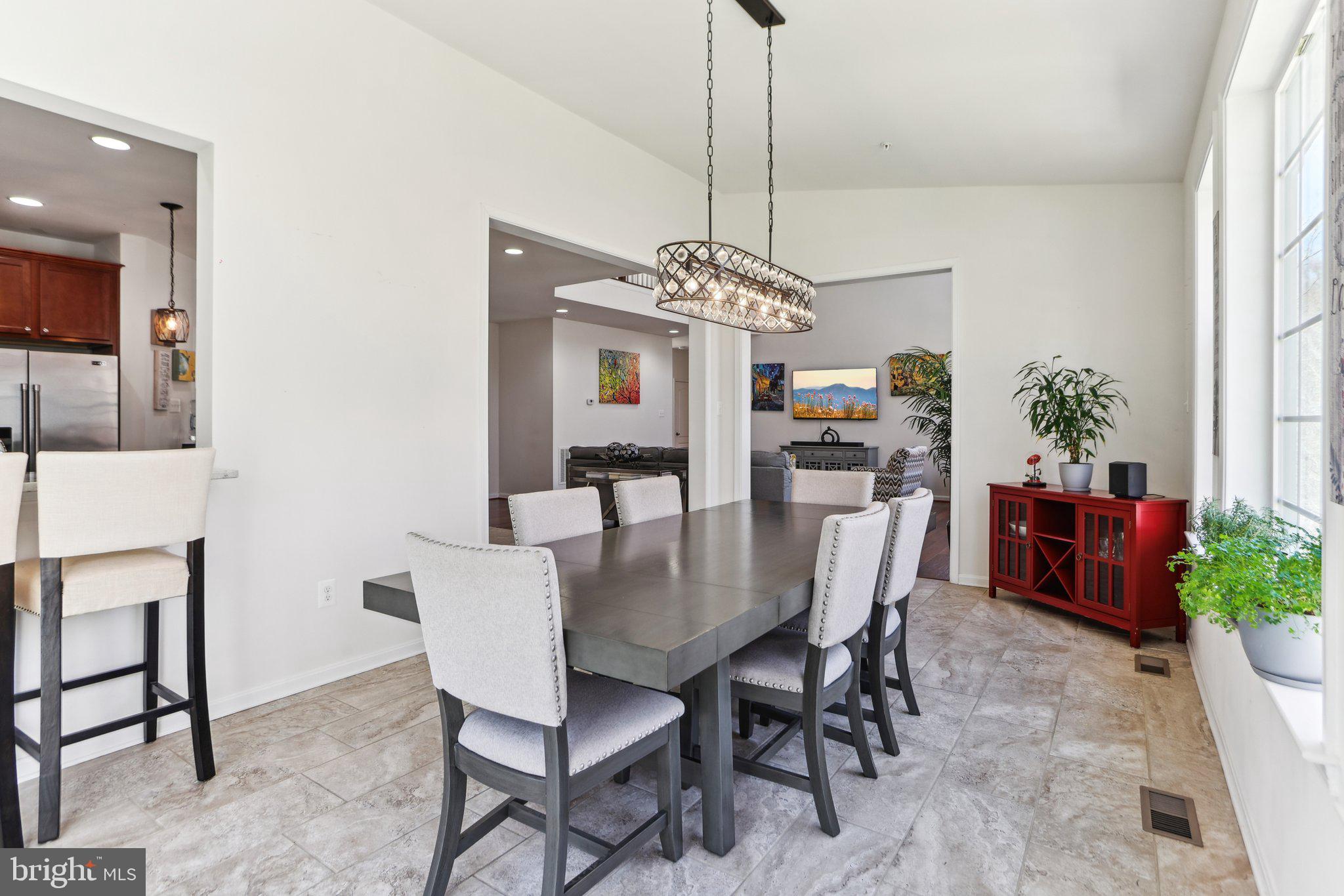 WASHINGTON OVERLOOK - Residential