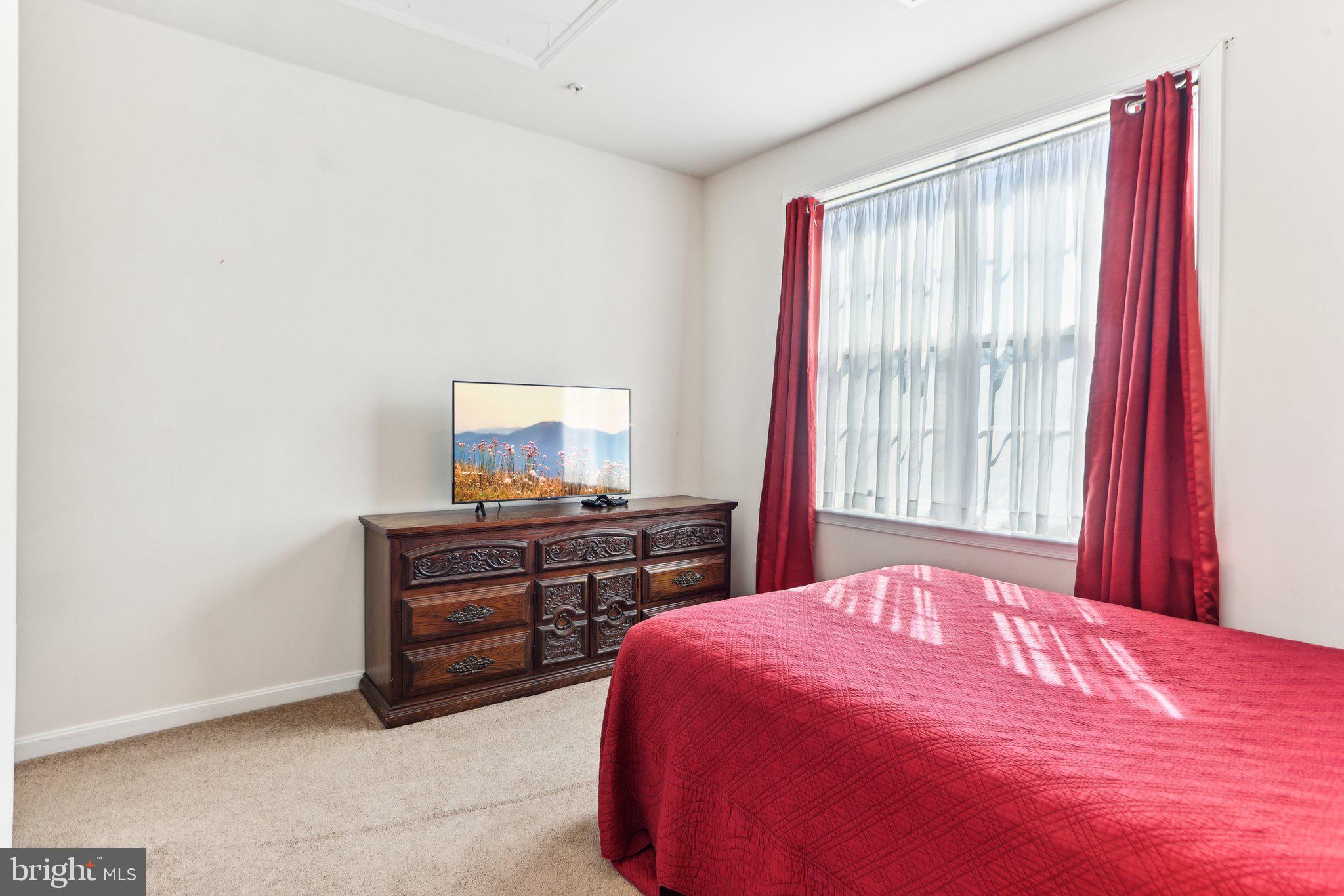 WASHINGTON OVERLOOK - Residential