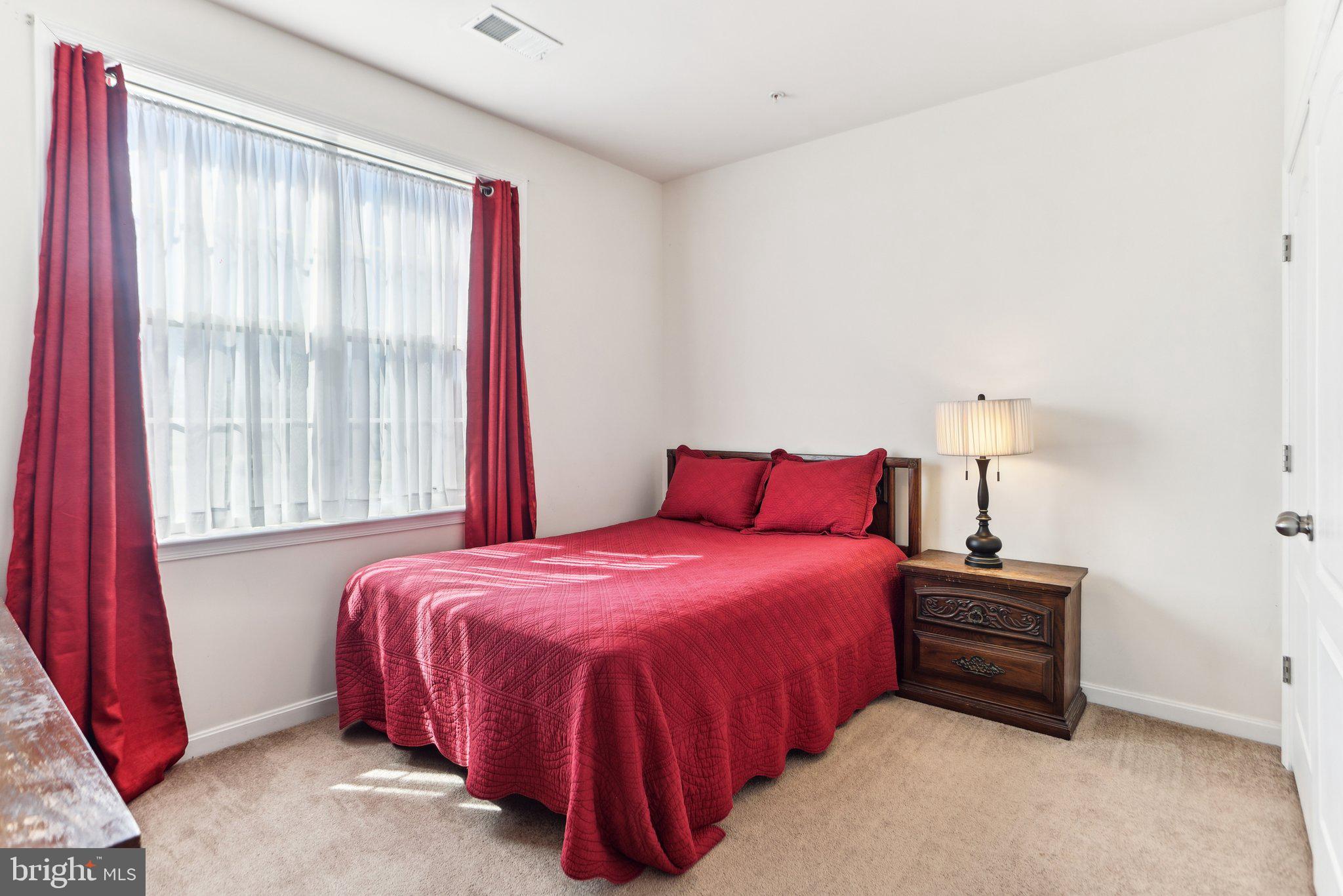 WASHINGTON OVERLOOK - Residential