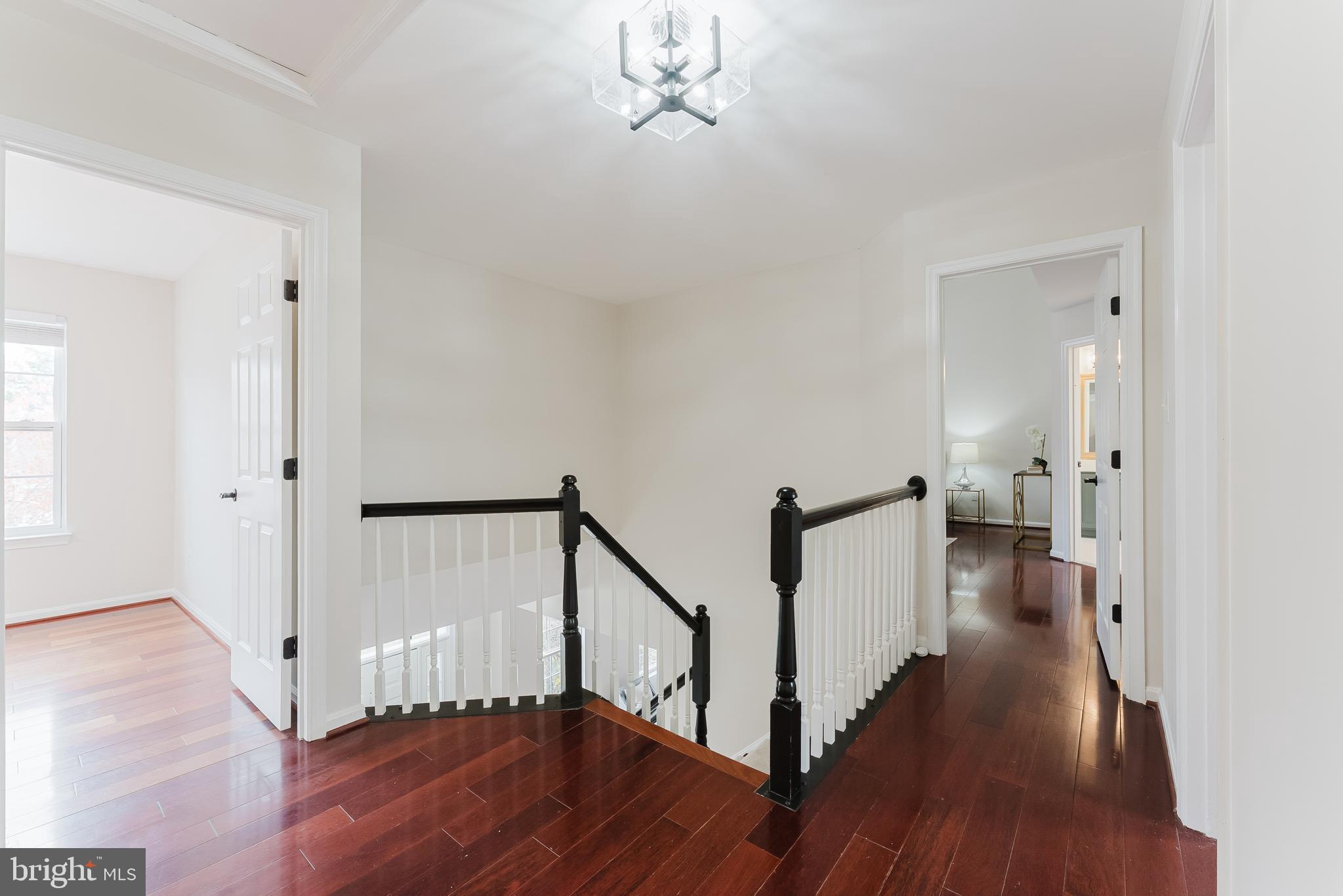 SOUTH RIDING - Residential