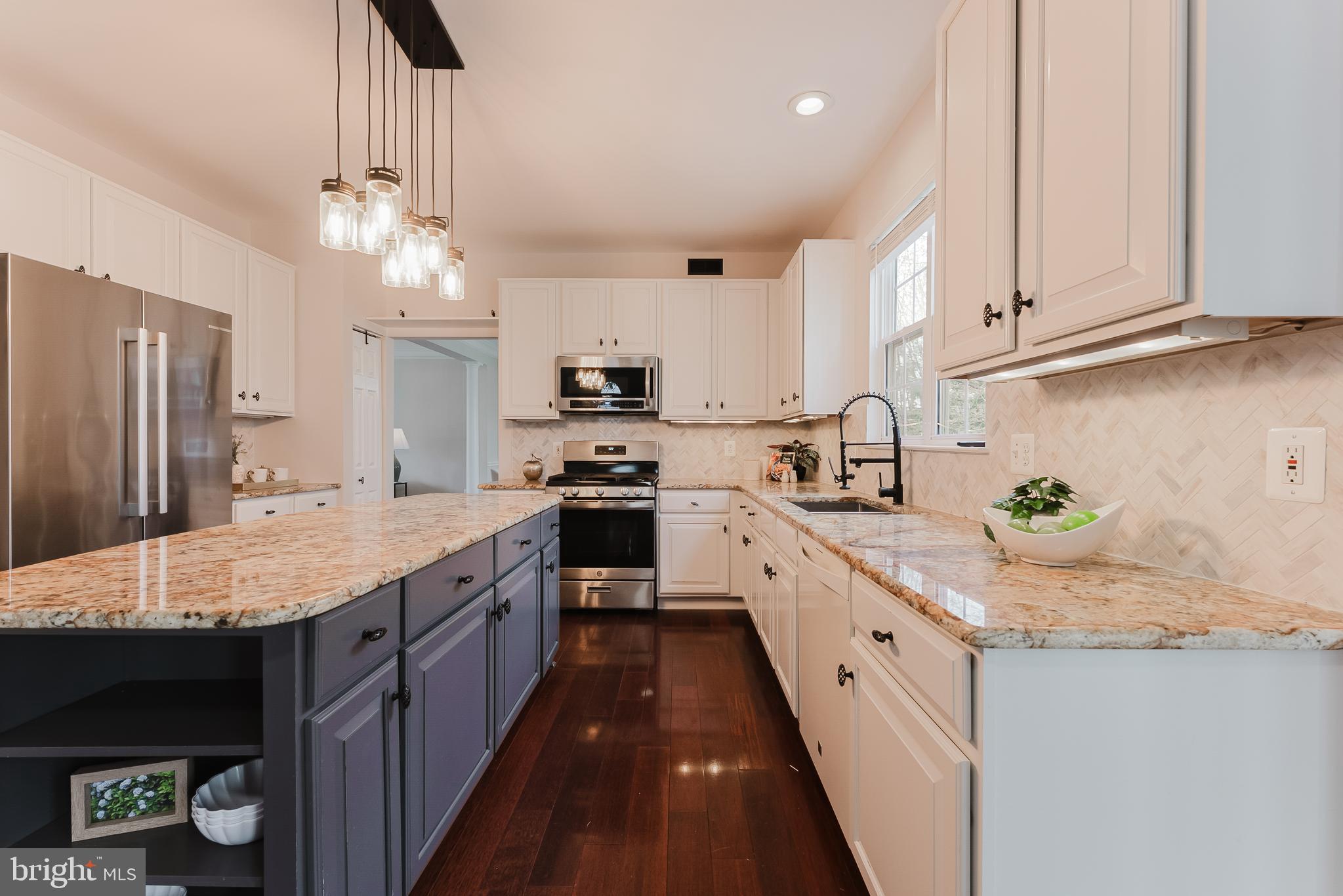 SOUTH RIDING - Residential