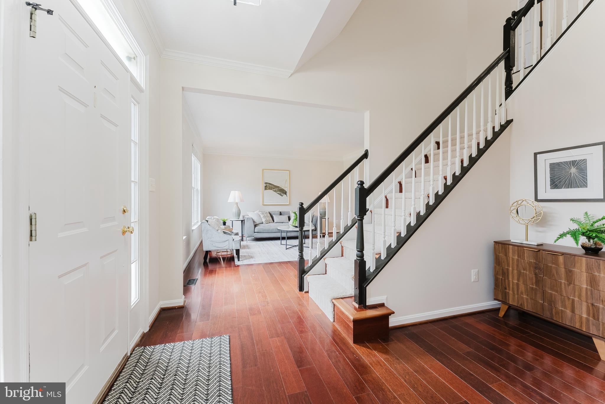 SOUTH RIDING - Residential