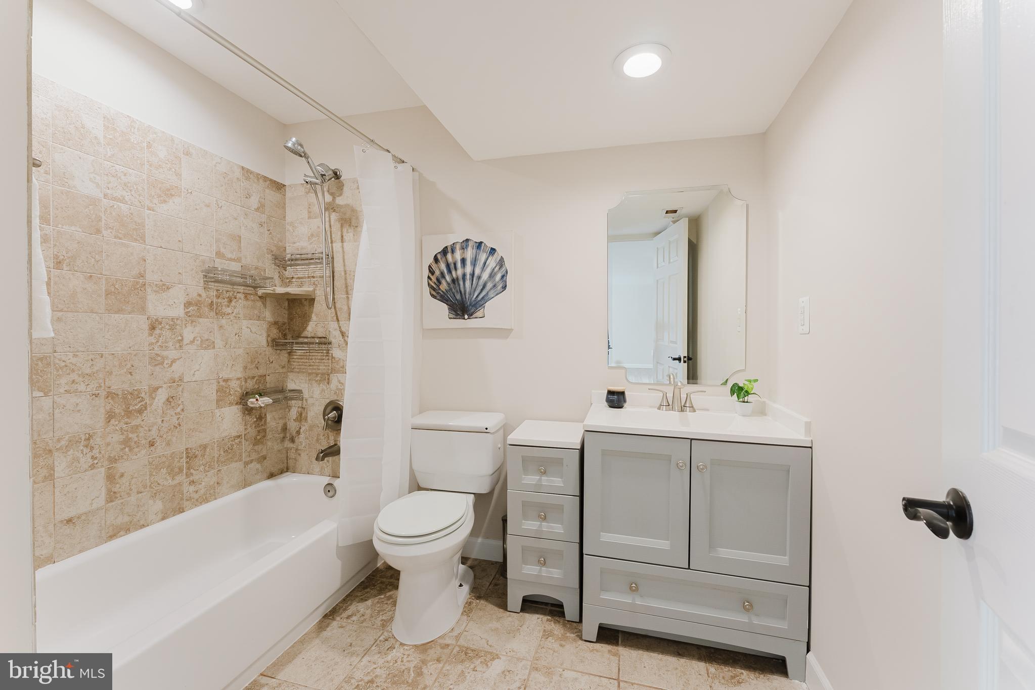 SOUTH RIDING - Residential