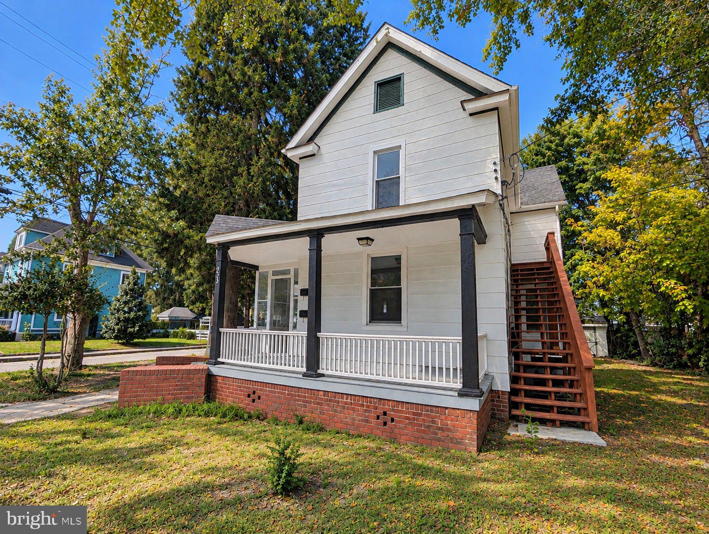 235 NORTH BOULEVARD