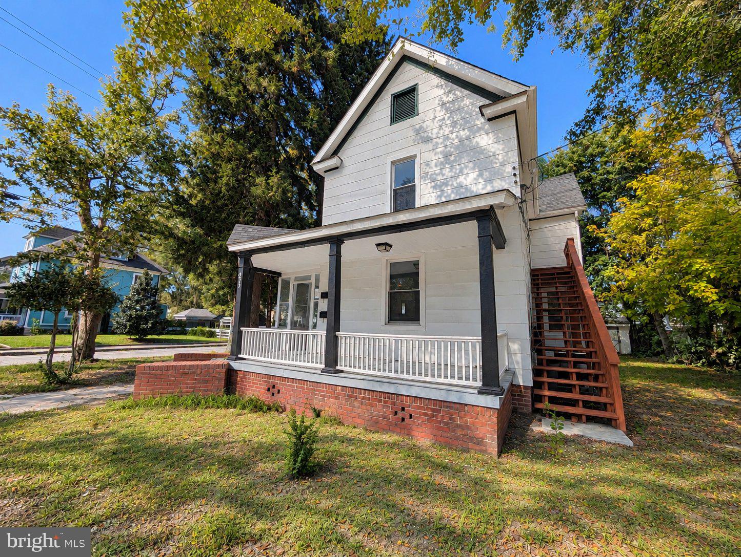 235 NORTH BOULEVARD