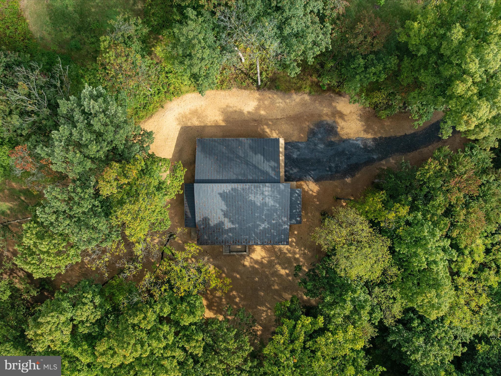 WALTON WOODS - Residential