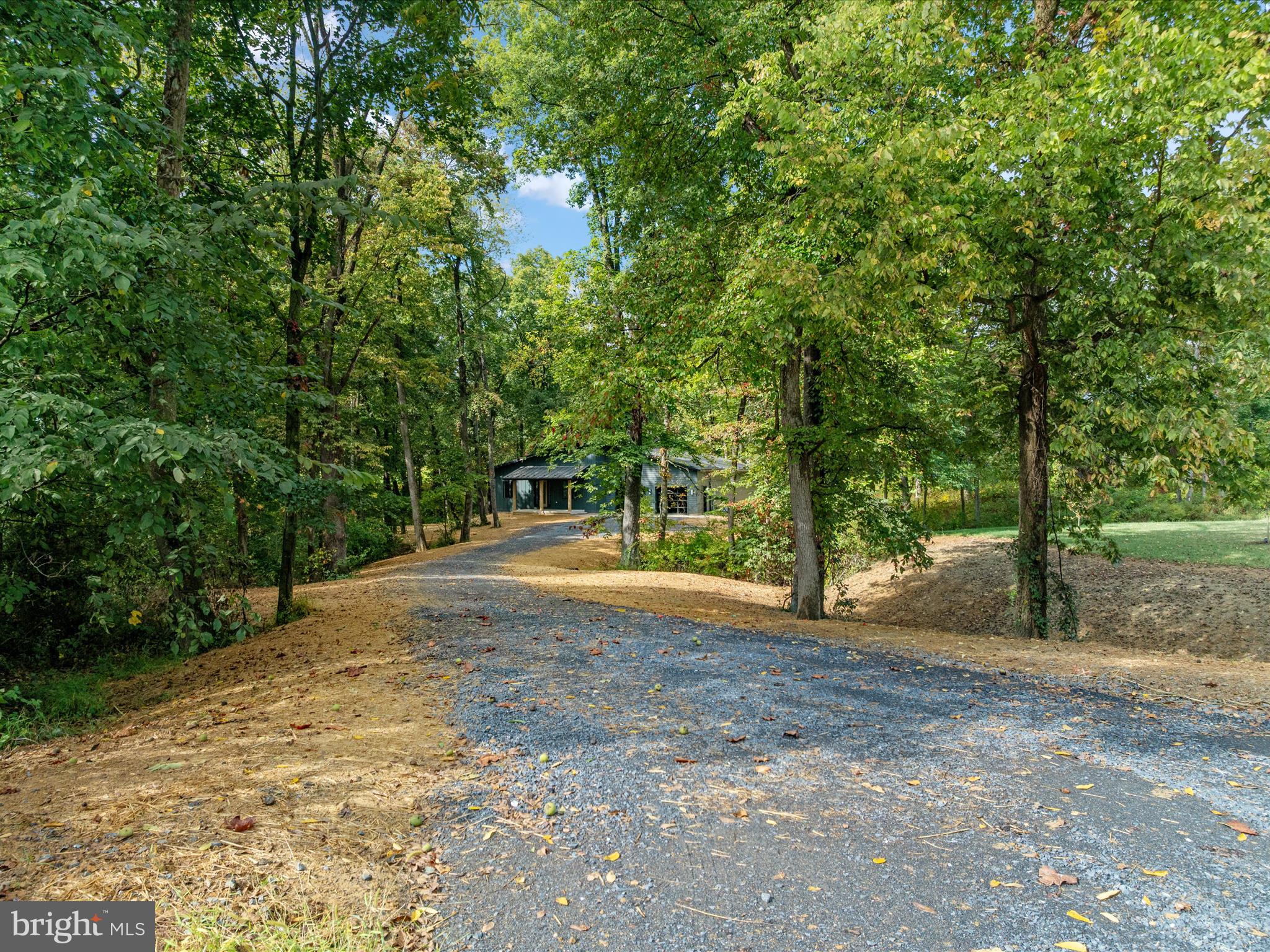 WALTON WOODS - Residential