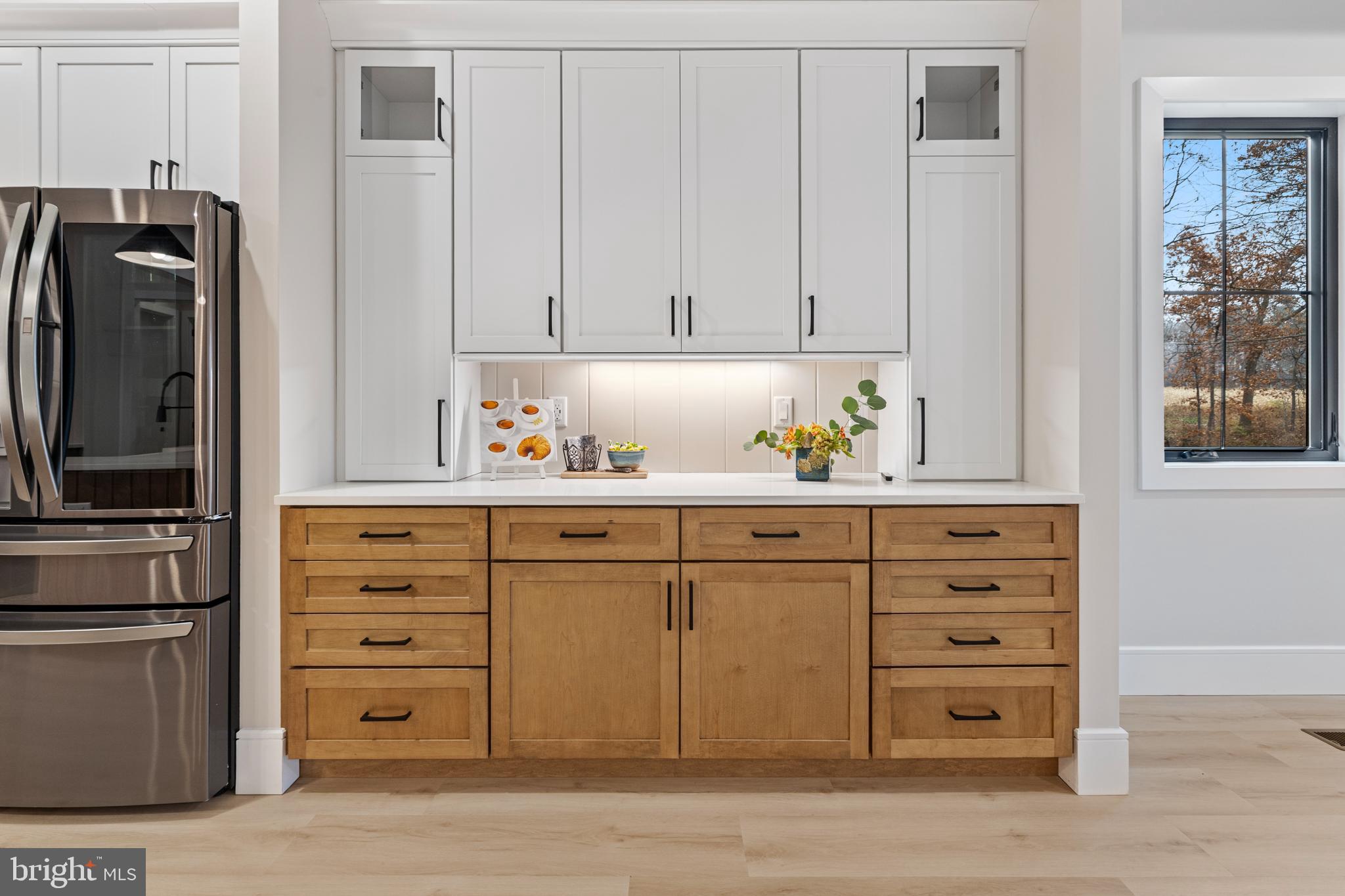 WALTON WOODS - Residential