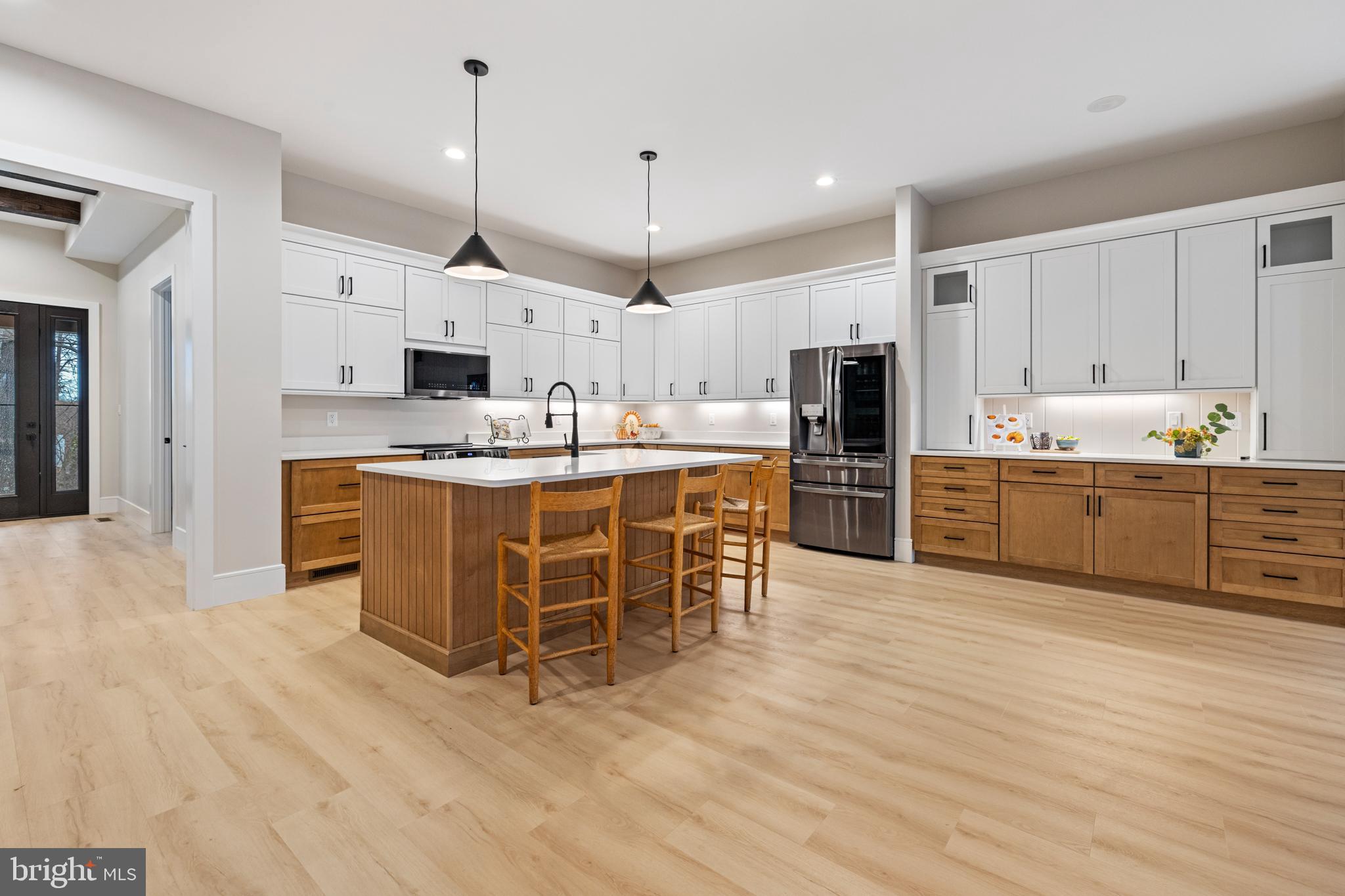 WALTON WOODS - Residential