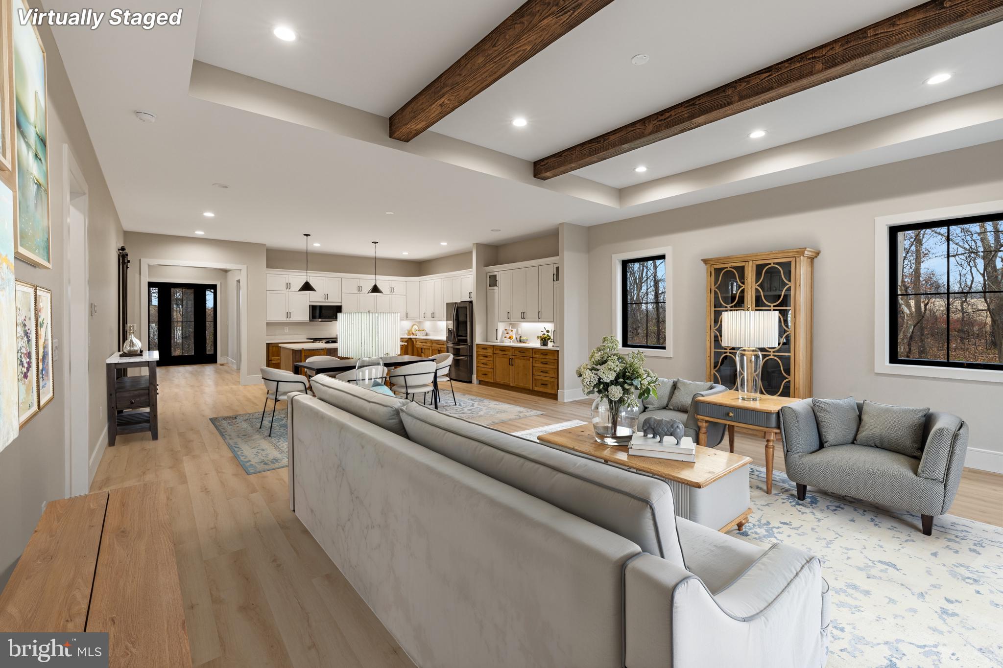 WALTON WOODS - Residential