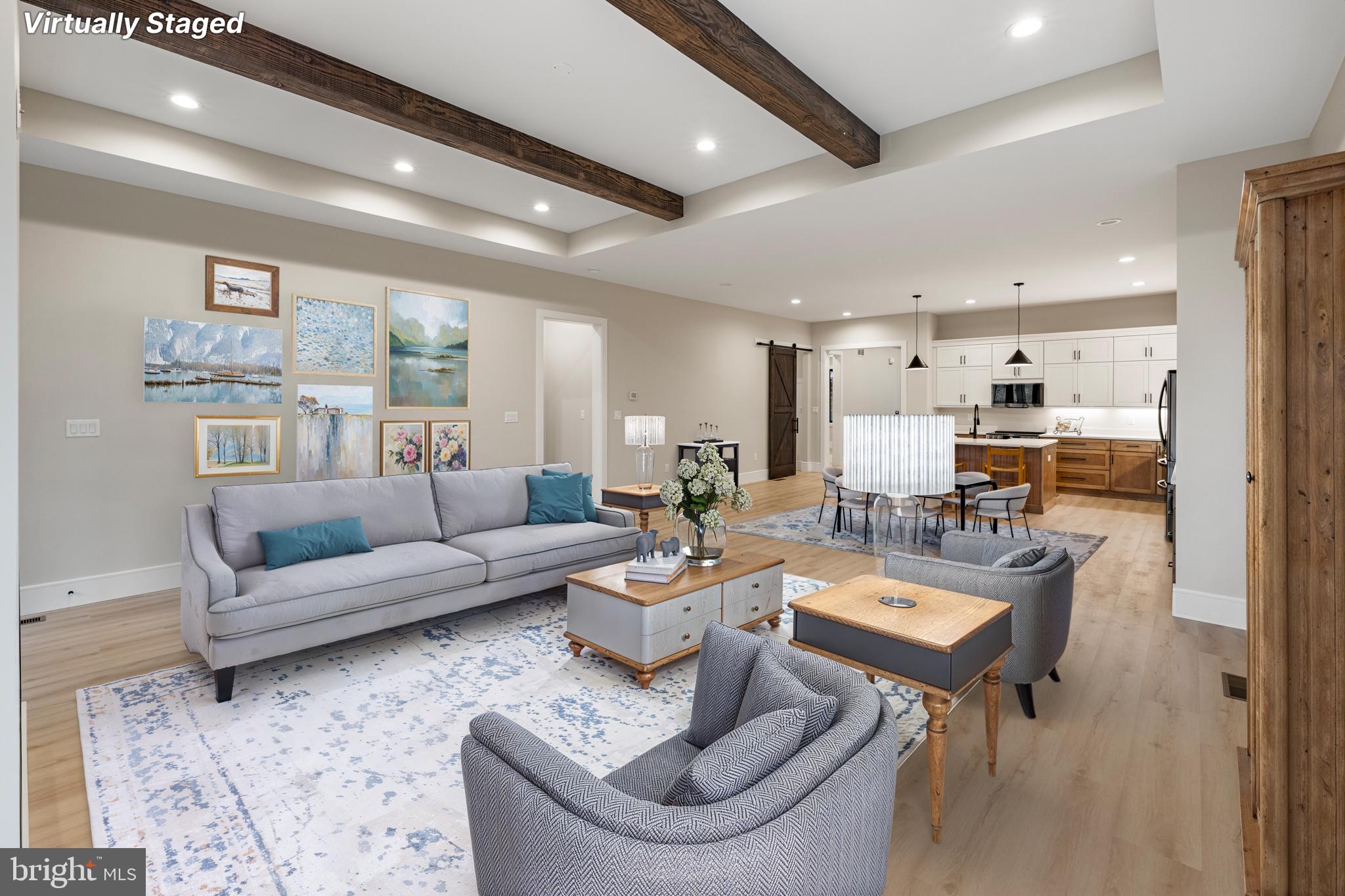 WALTON WOODS - Residential