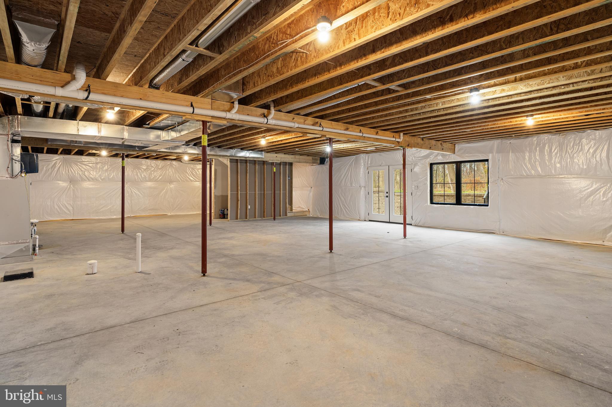 WALTON WOODS - Residential