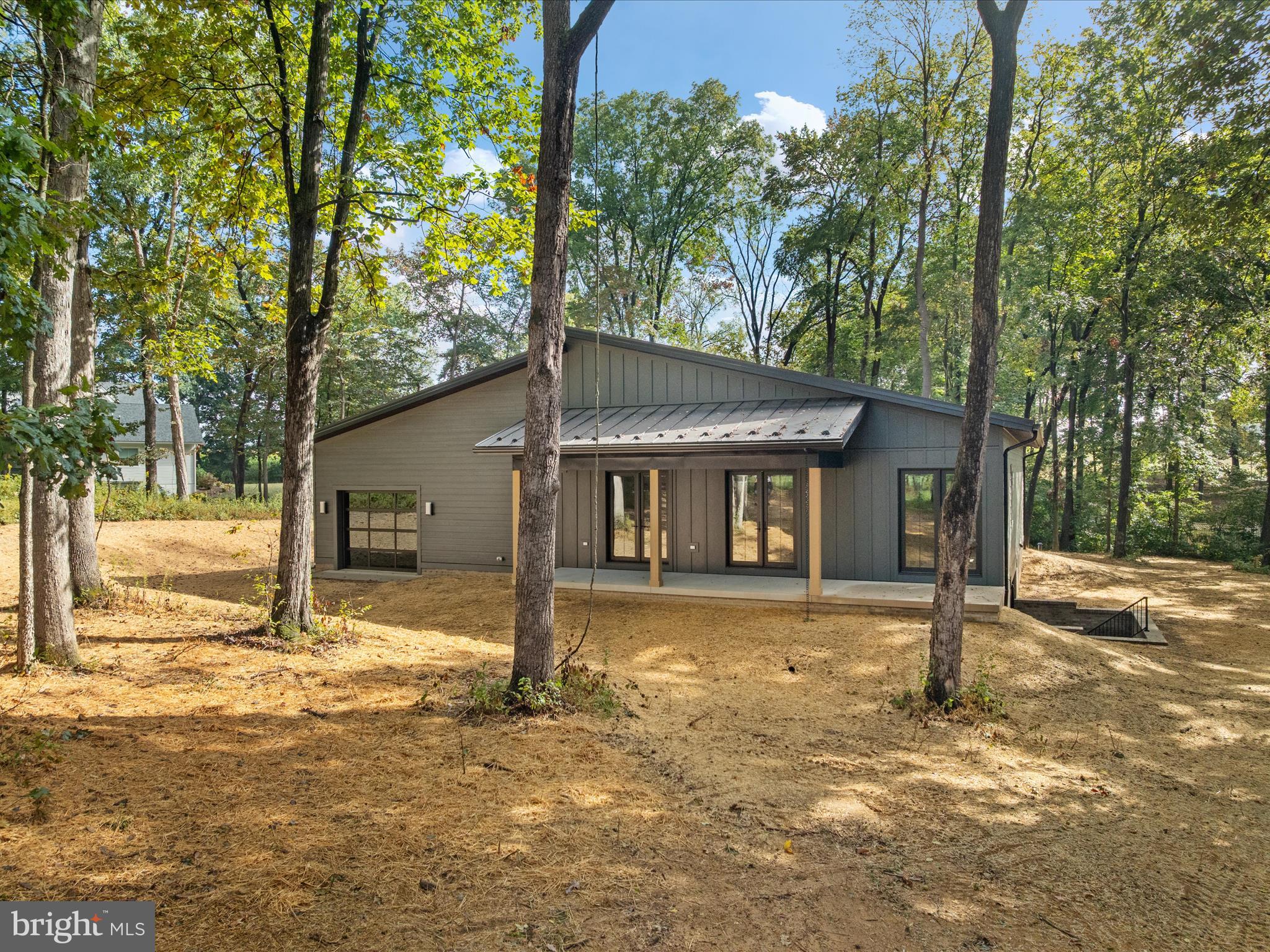 WALTON WOODS - Residential