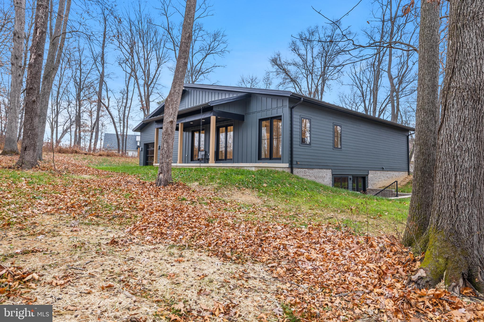 WALTON WOODS - Residential