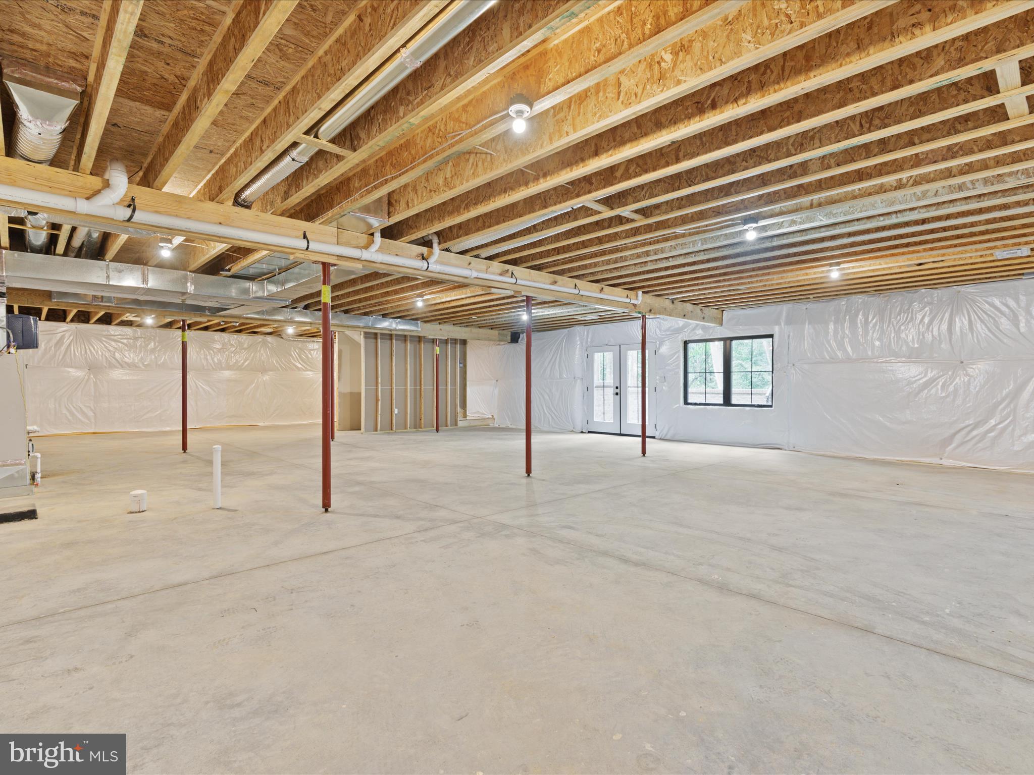 WALTON WOODS - Residential