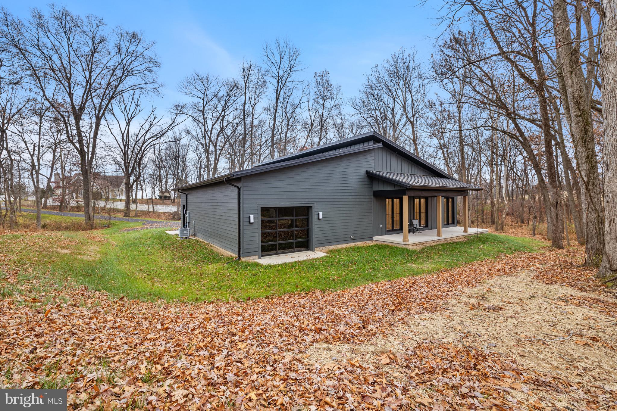 WALTON WOODS - Residential