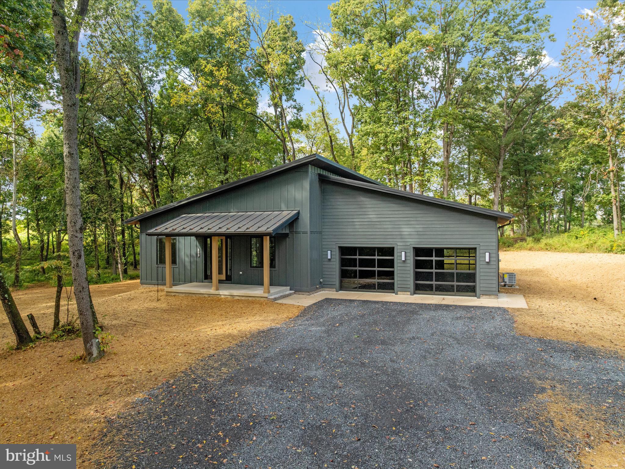 WALTON WOODS - Residential