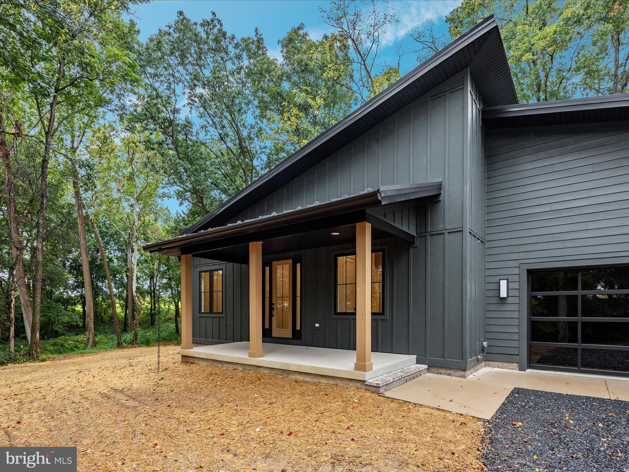 WALTON WOODS - Residential