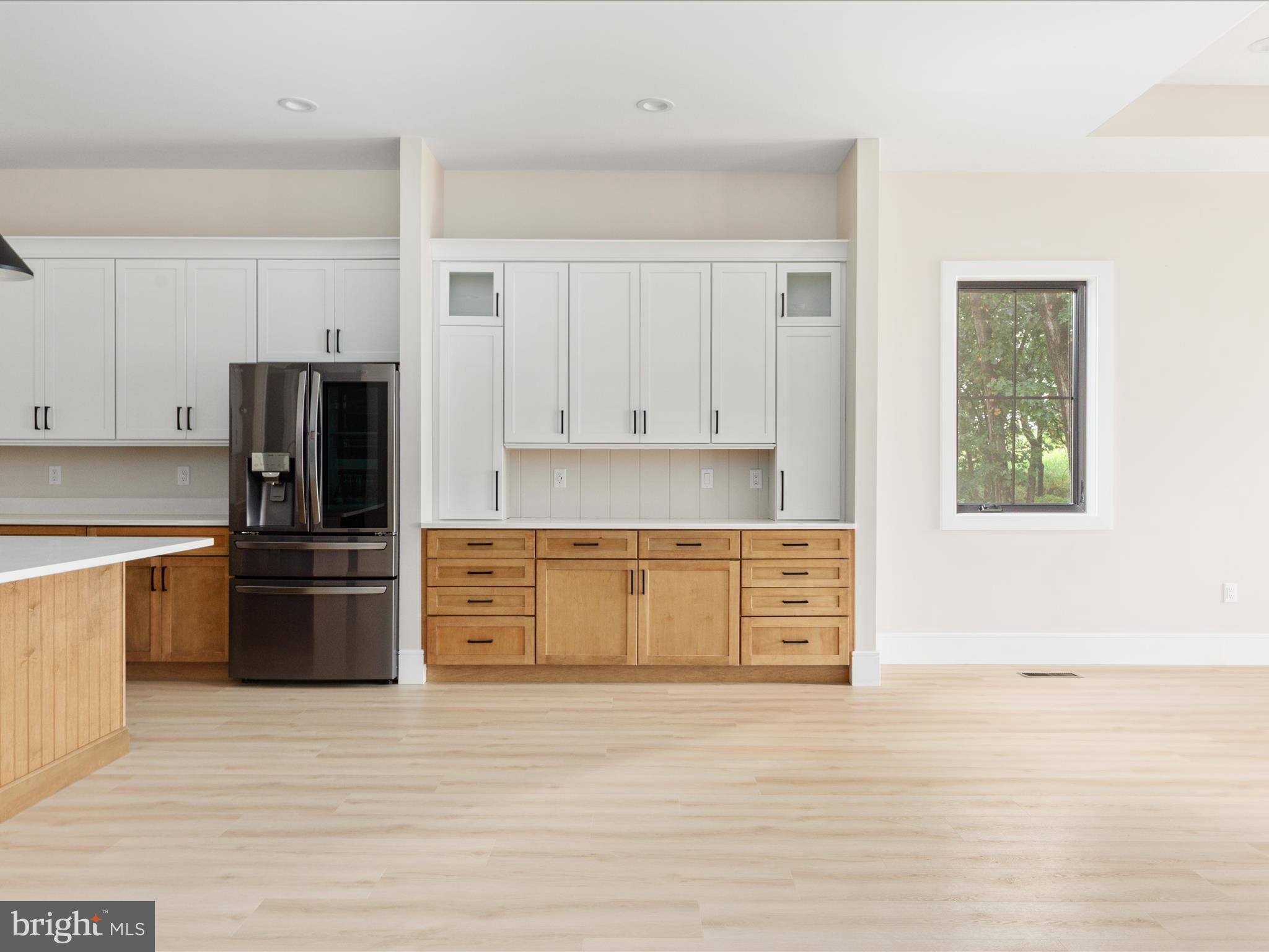 WALTON WOODS - Residential