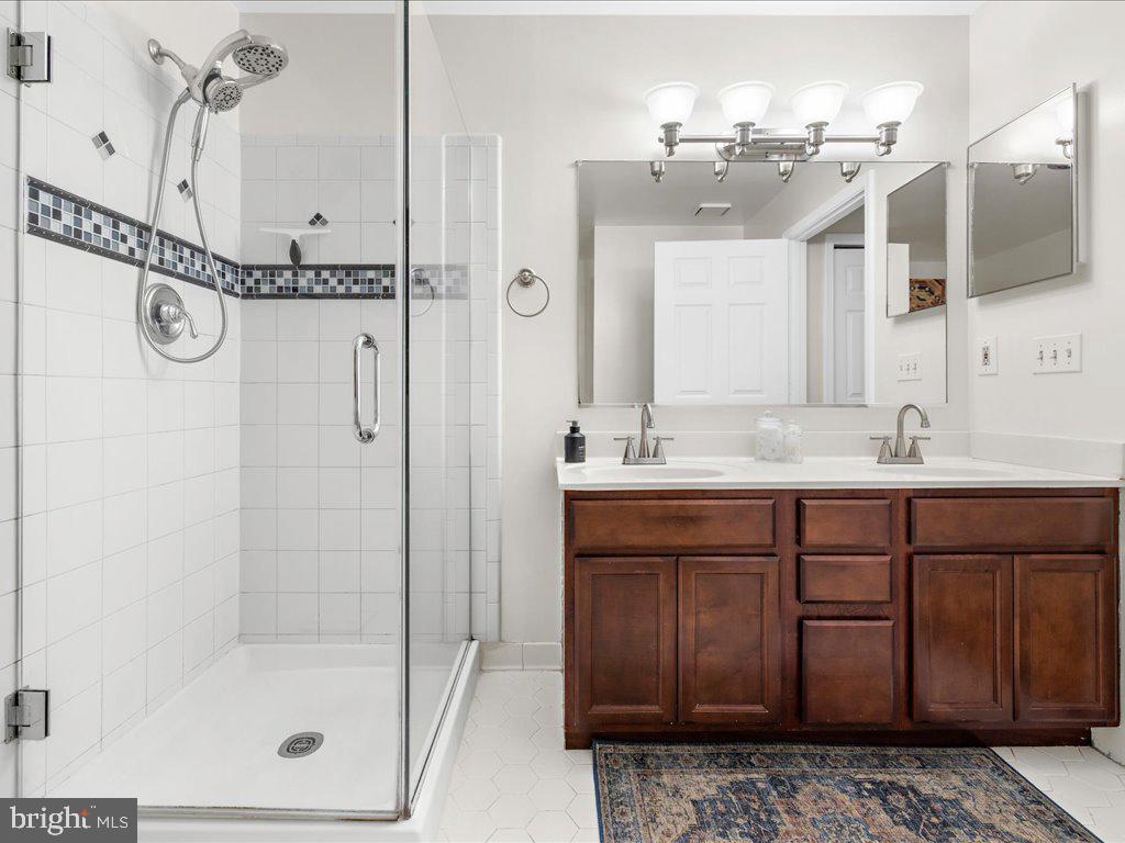 HARBOUR GATES - Residential