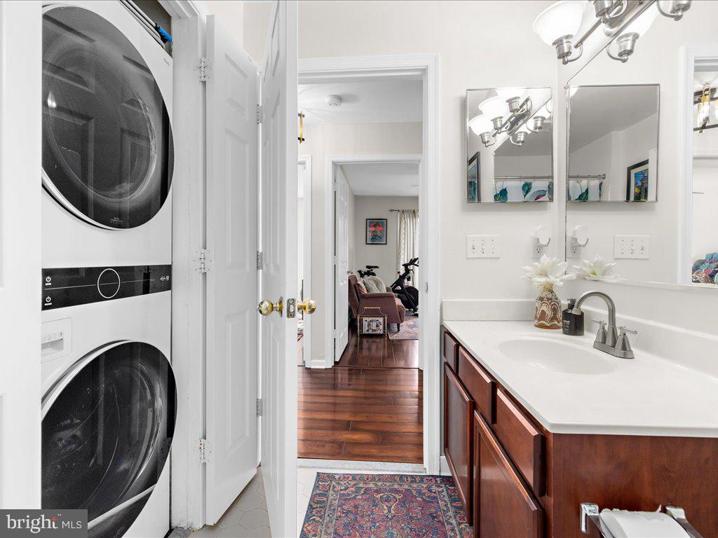 HARBOUR GATES - Residential