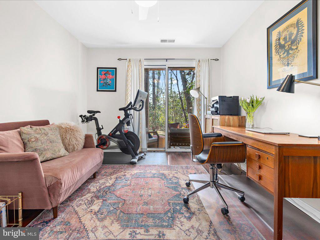 HARBOUR GATES - Residential