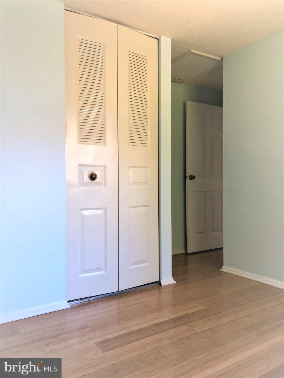 GUNNERS LAKE VILLAGE - Residential